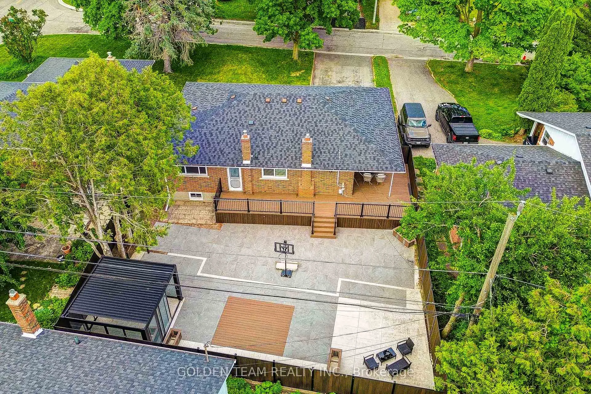 Photo 34 of 4 Valleycrest Avenue, Markham, Bullock — HOMEH