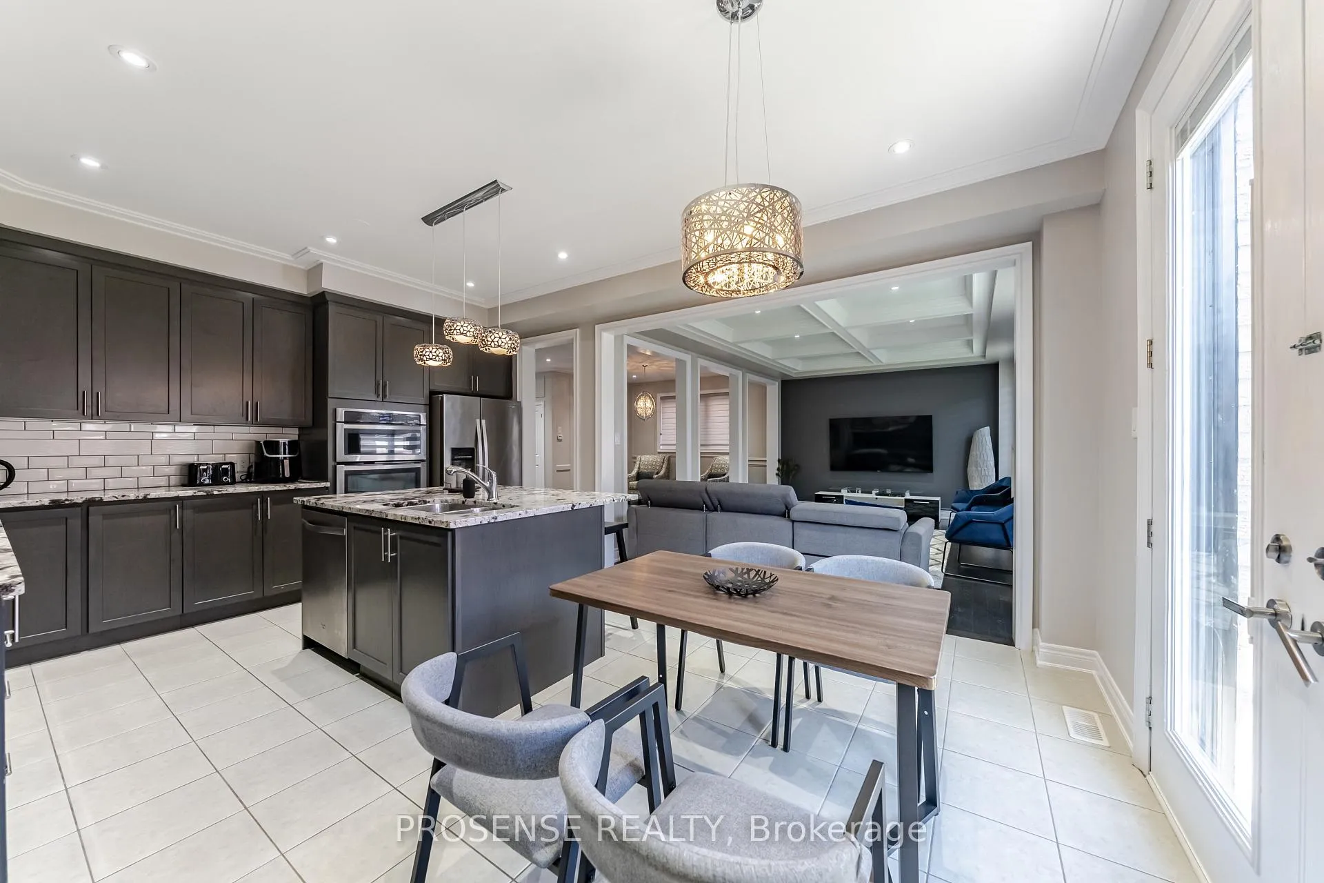 Photo 19 of 8 Macbean Crescent, Hamilton, Waterdown — HOMEH