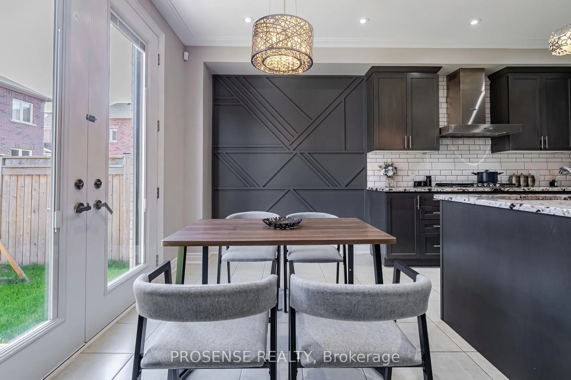 Photo 25 of 8 Macbean Crescent, Hamilton, Waterdown — HOMEH