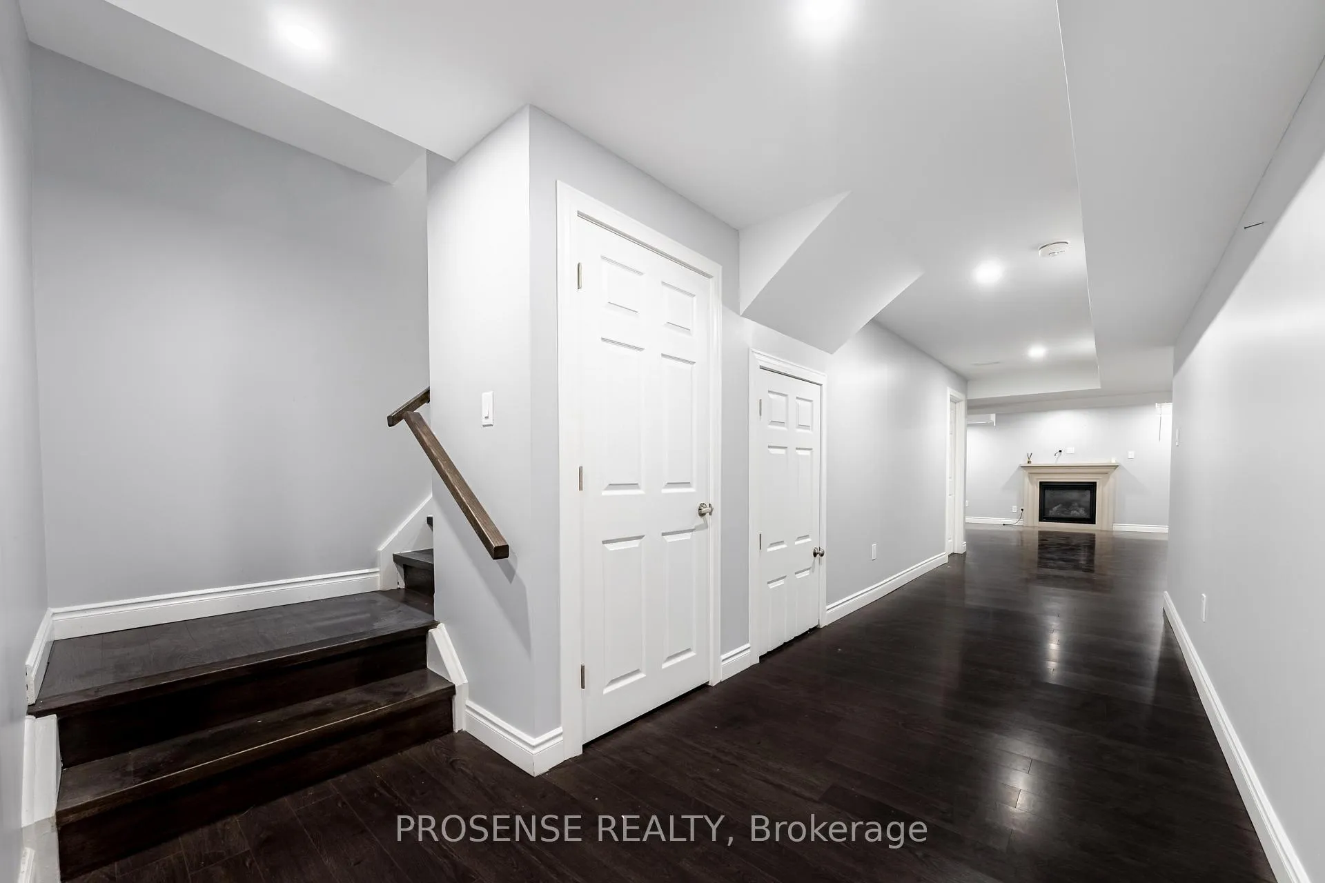 Photo 45 of 8 Macbean Crescent, Hamilton, Waterdown — HOMEH
