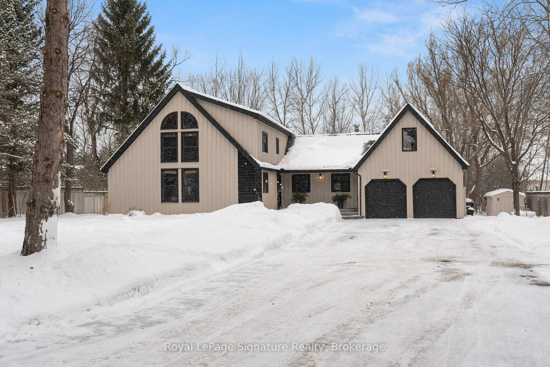 Front of 8302 Poplar Side Road