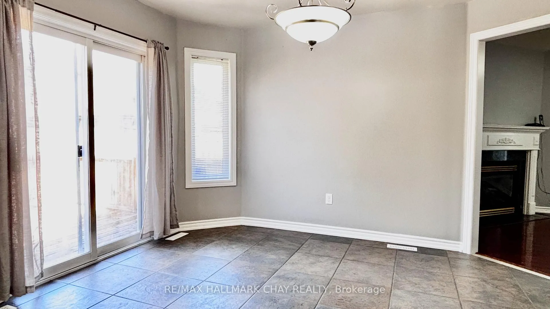 Photo 10 of 46 Knupp Road, Barrie, Edgehill Drive — HOMEH