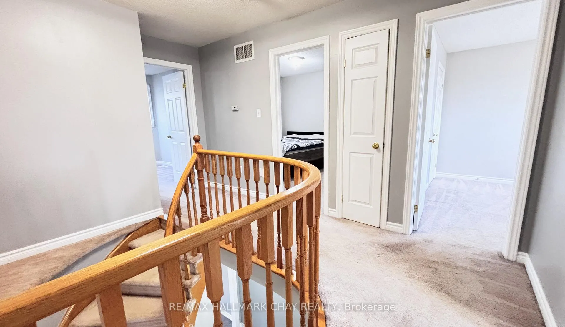Photo 18 of 46 Knupp Road, Barrie, Edgehill Drive — HOMEH