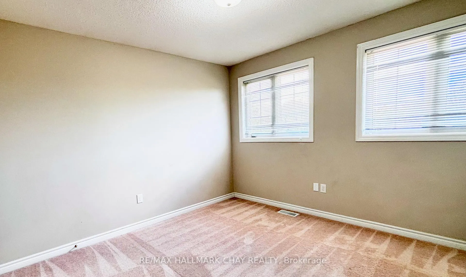 Photo 21 of 46 Knupp Road, Barrie, Edgehill Drive — HOMEH
