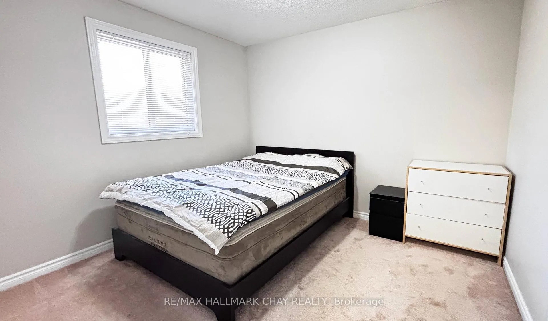 Photo 23 of 46 Knupp Road, Barrie, Edgehill Drive — HOMEH
