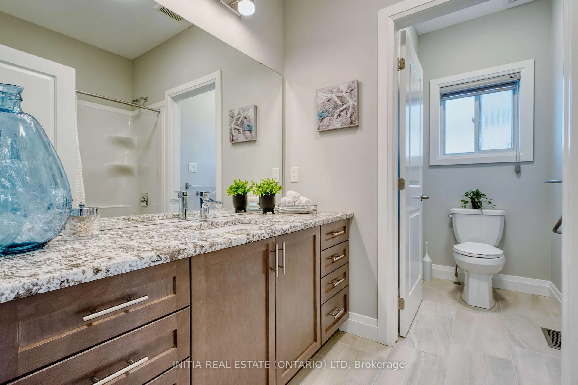 Photo 33 of 1375 Dyer Crescent, London, North S — HOMEH