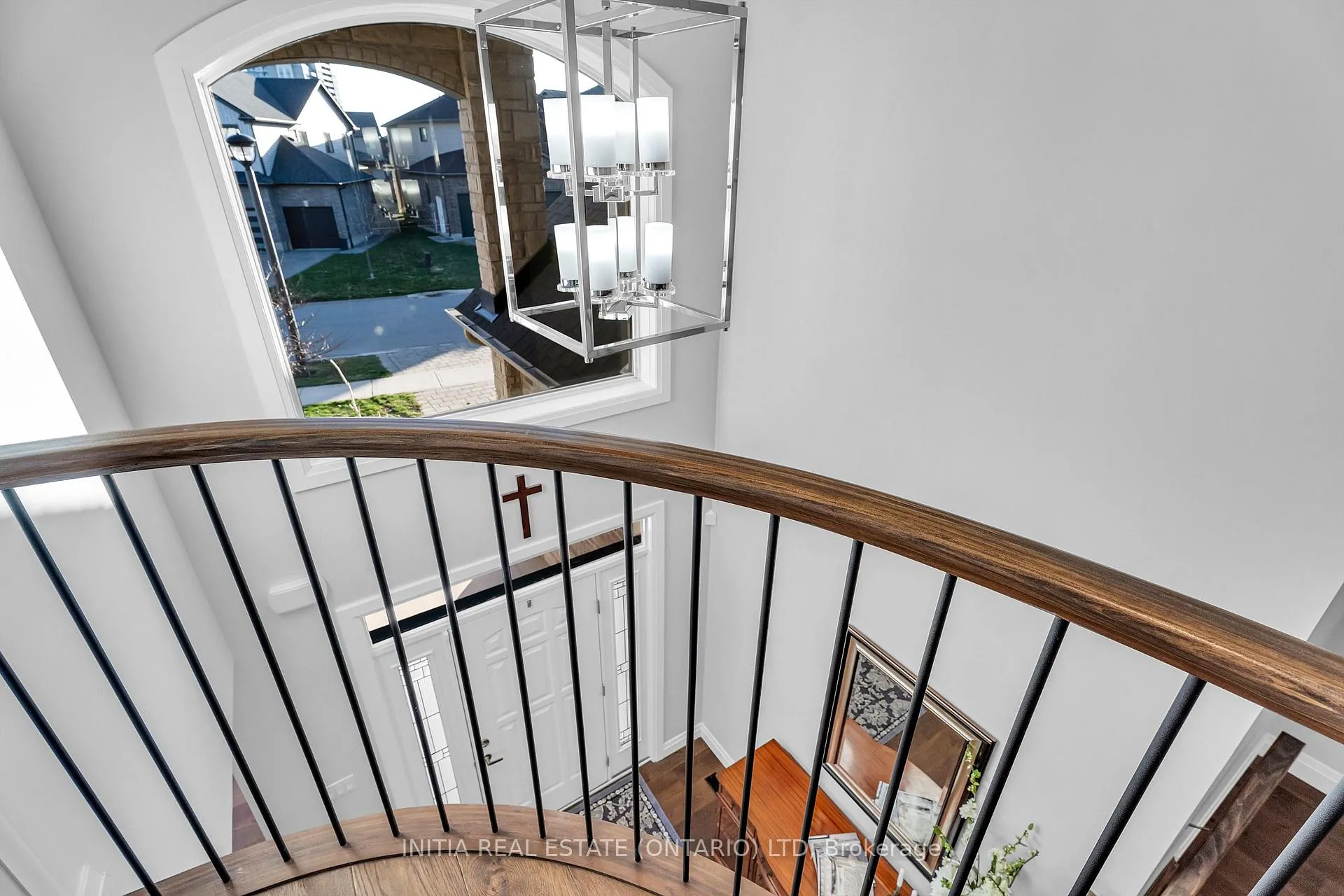 Photo 35 of 1375 Dyer Crescent, London, North S — HOMEH