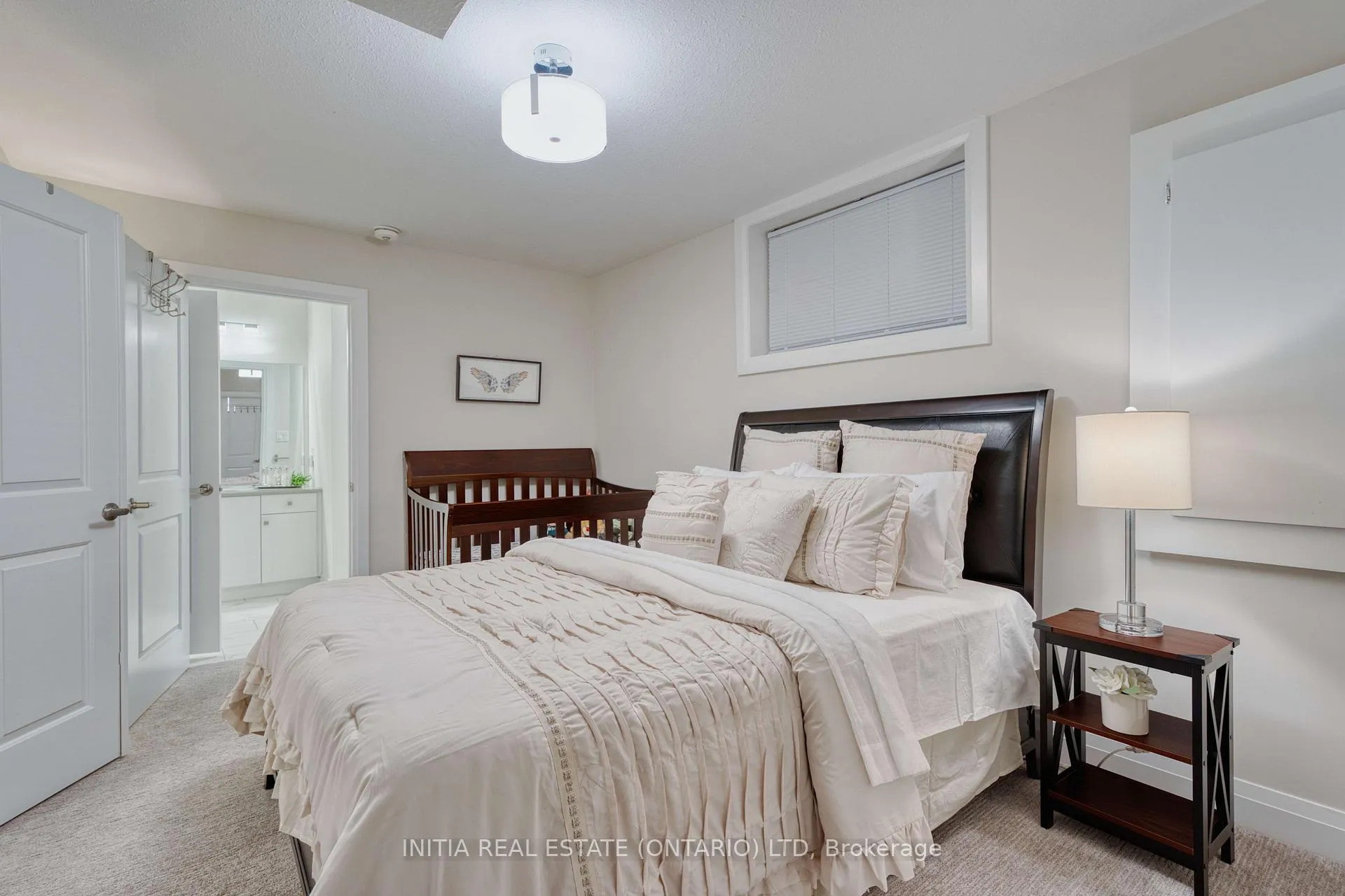 Photo 37 of 1375 Dyer Crescent, London, North S — HOMEH