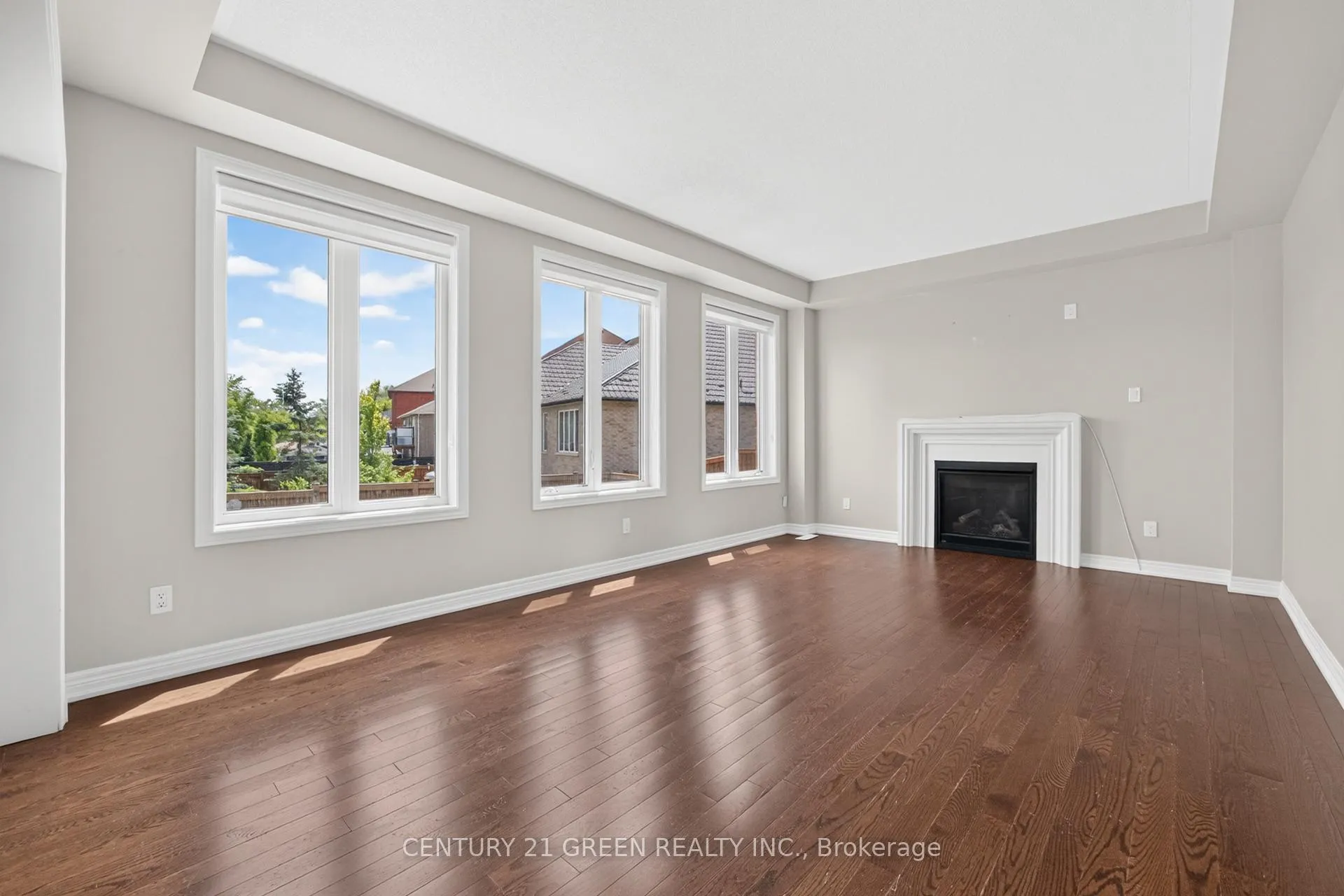 Photo 12 of 35 Roy Road, New Tecumseth, Tottenham — HOMEH