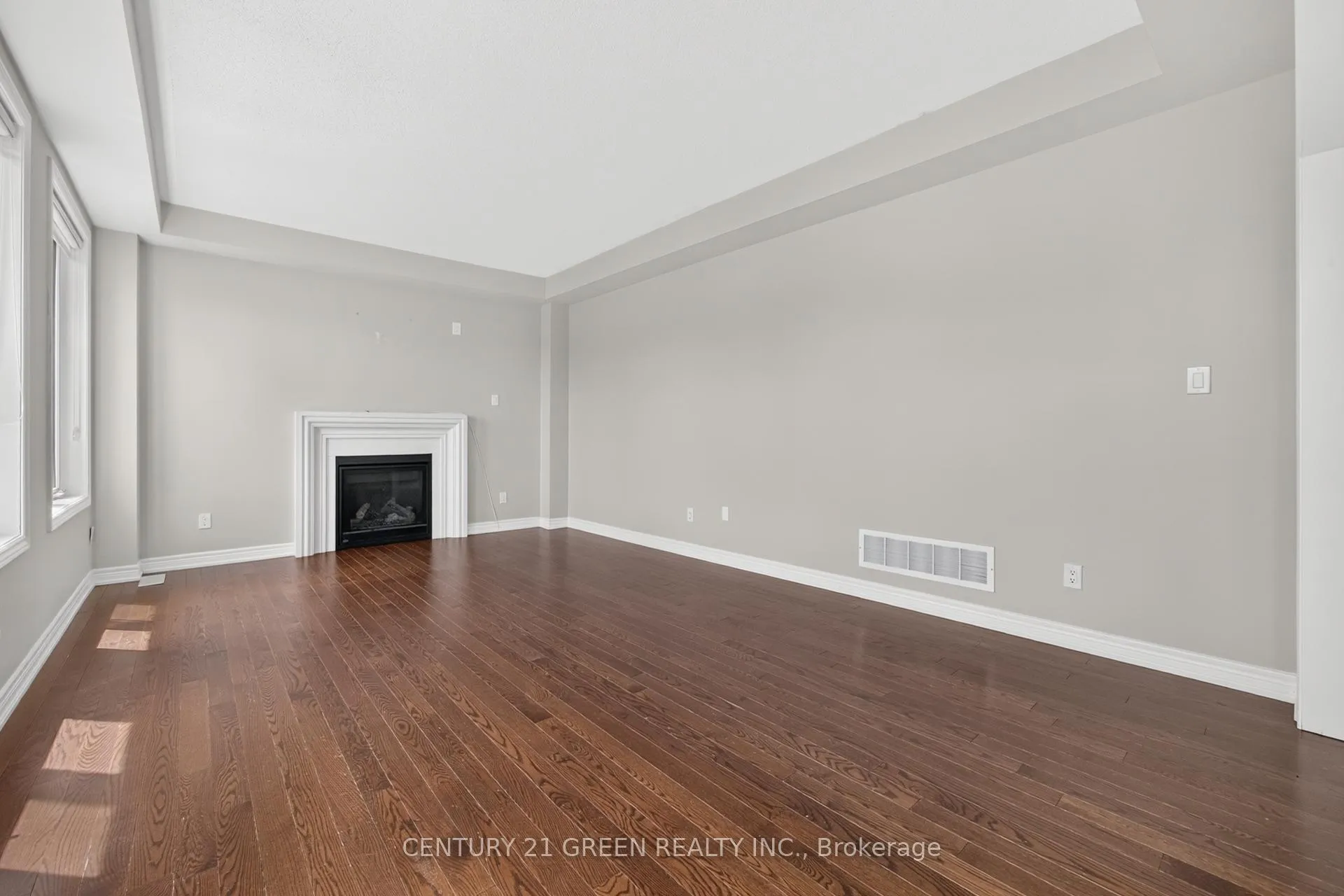 Photo 13 of 35 Roy Road, New Tecumseth, Tottenham — HOMEH