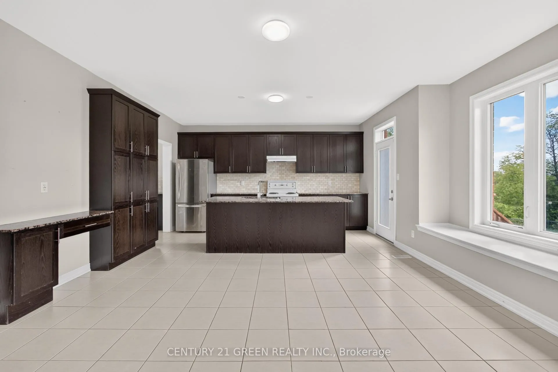 Photo 16 of 35 Roy Road, New Tecumseth, Tottenham — HOMEH