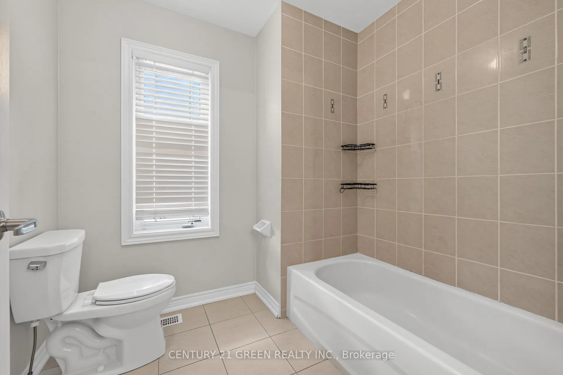 Photo 27 of 35 Roy Road, New Tecumseth, Tottenham — HOMEH