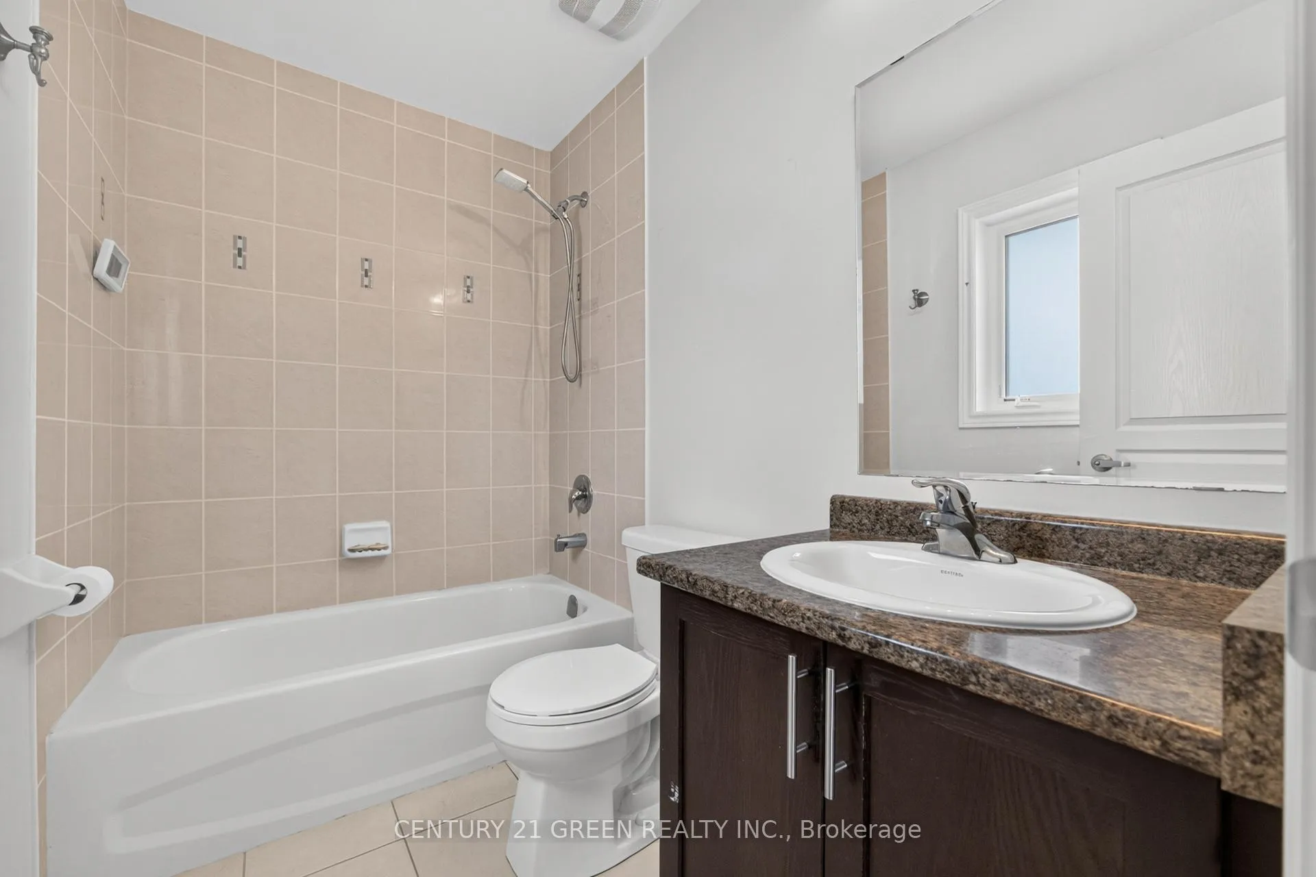 Photo 34 of 35 Roy Road, New Tecumseth, Tottenham — HOMEH