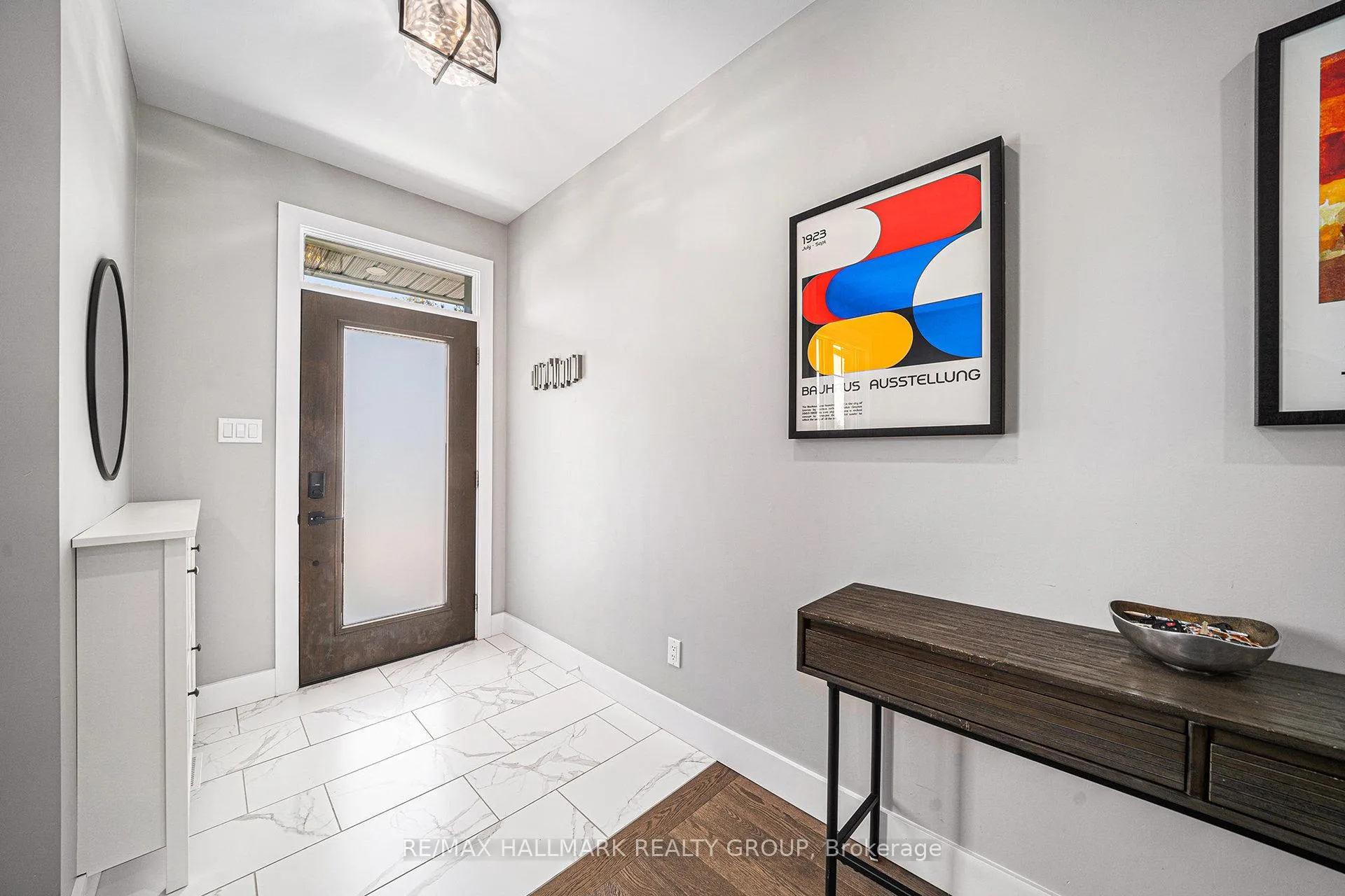 Photo 4 of 17 Leeming Drive, Ottawa, Crystal Beach — HOMEH