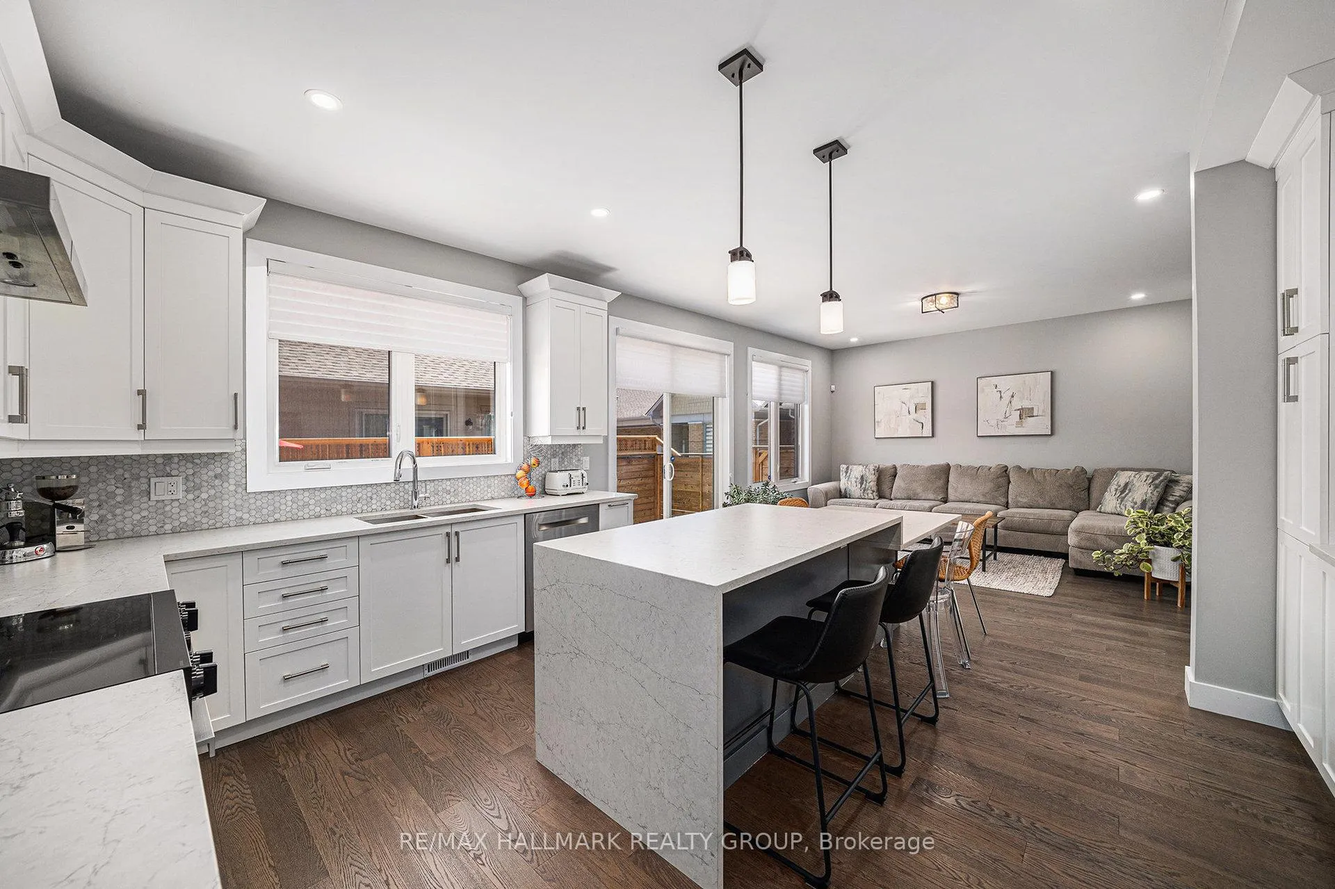 Photo 10 of 17 Leeming Drive, Ottawa, Crystal Beach — HOMEH