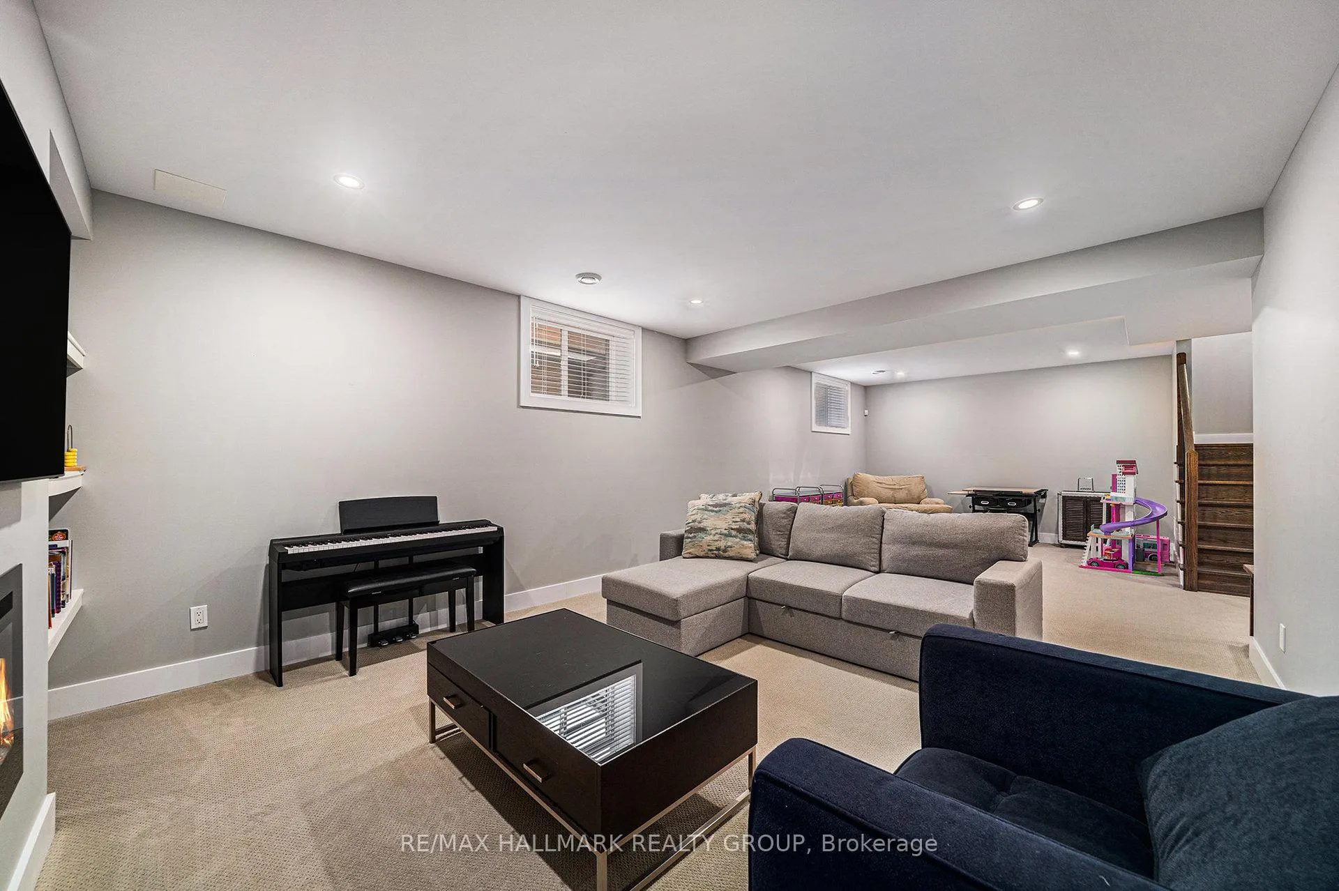 Photo 20 of 17 Leeming Drive, Ottawa, Crystal Beach — HOMEH