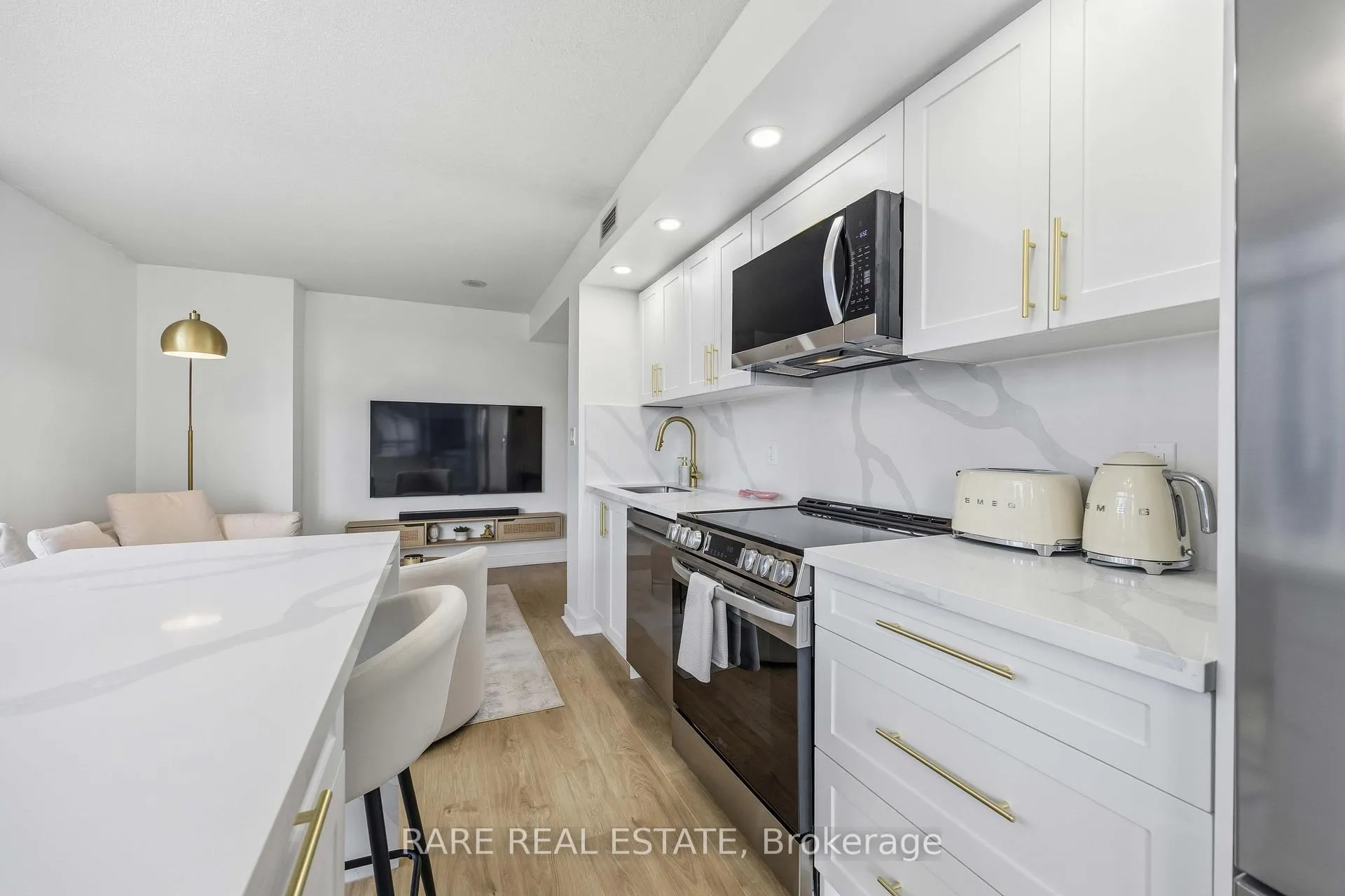 Photo 6 of Unit 1002, 4K Spadina Avenue, Toronto, Waterfront Communities — HOMEH