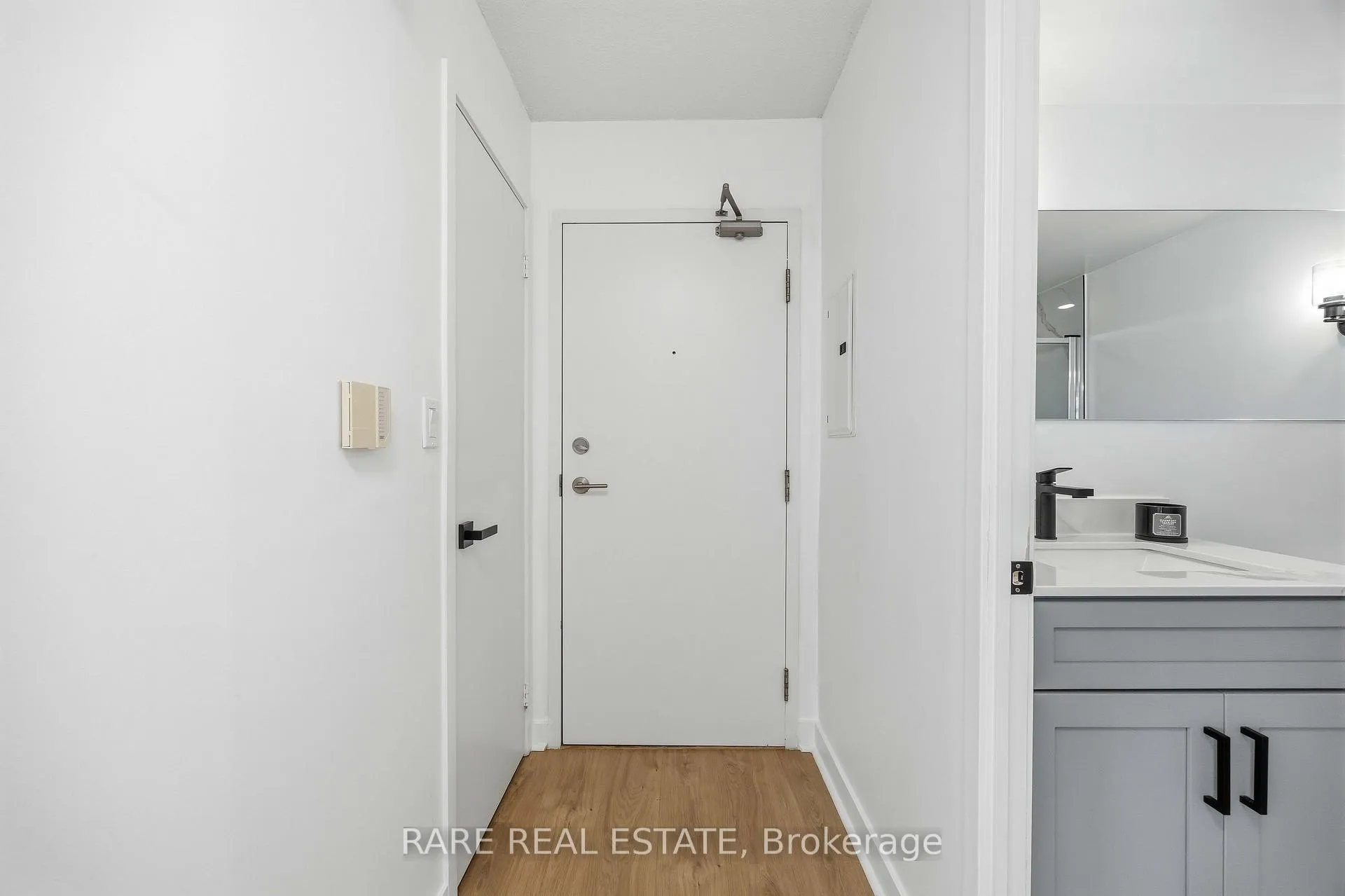 Photo 15 of Unit 1002, 4K Spadina Avenue, Toronto, Waterfront Communities — HOMEH