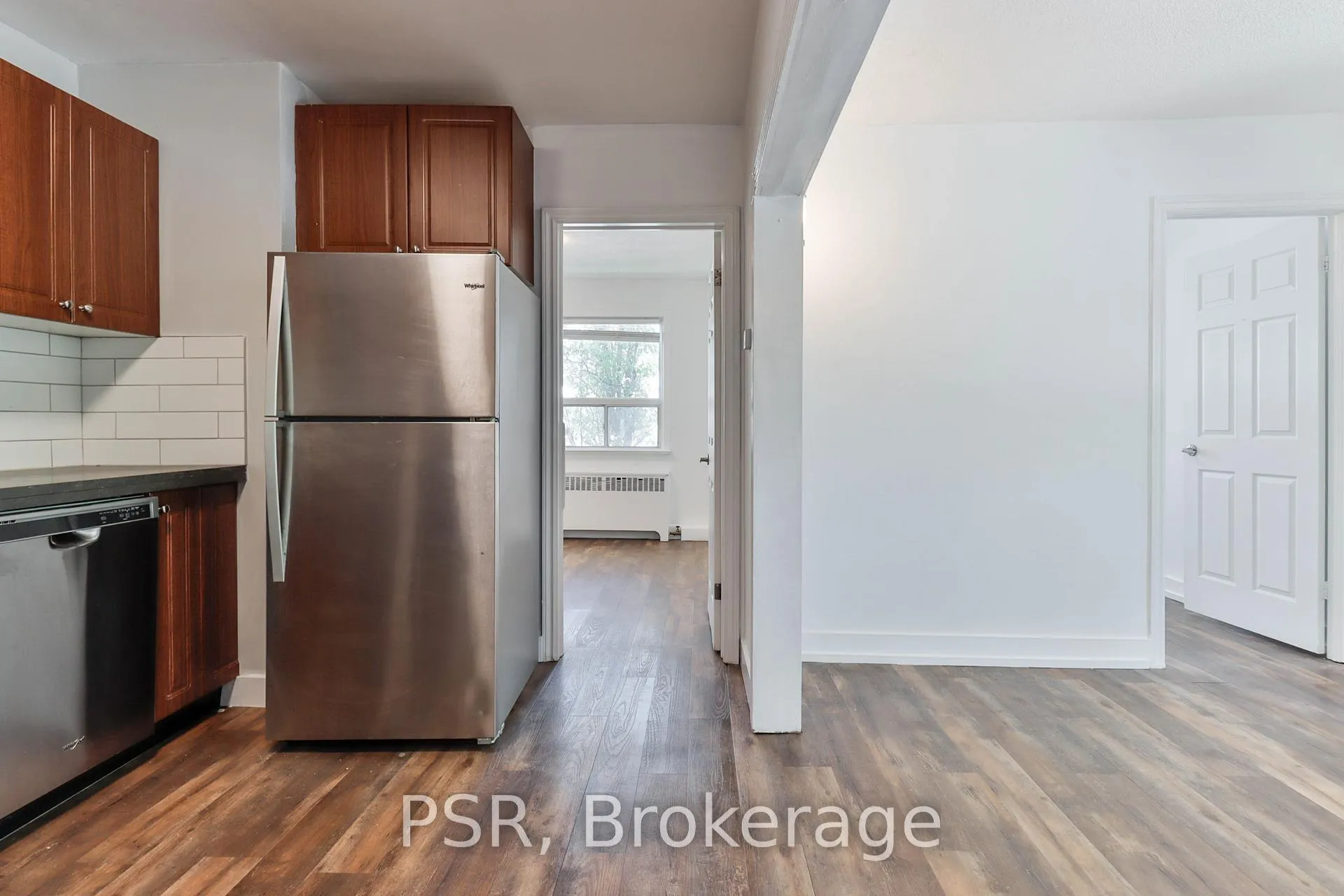 Photo 3 of Unit 2, 170 Holborne Avenue, Toronto, Danforth Village-East York — HOMEH