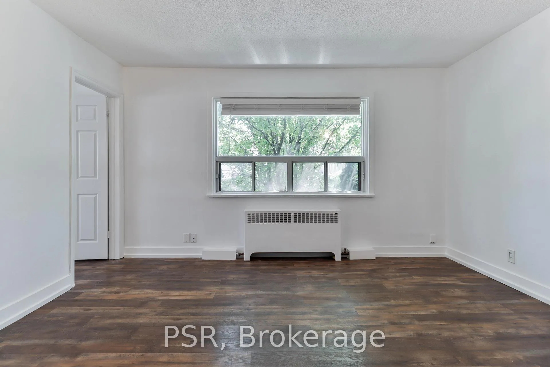 Photo 4 of Unit 2, 170 Holborne Avenue, Toronto, Danforth Village-East York — HOMEH