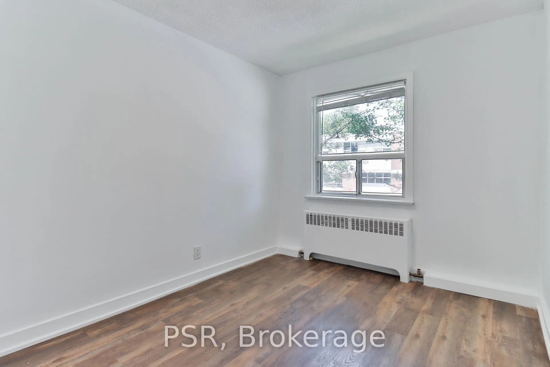 Photo 8 of Unit 2, 170 Holborne Avenue, Toronto, Danforth Village-East York — HOMEH