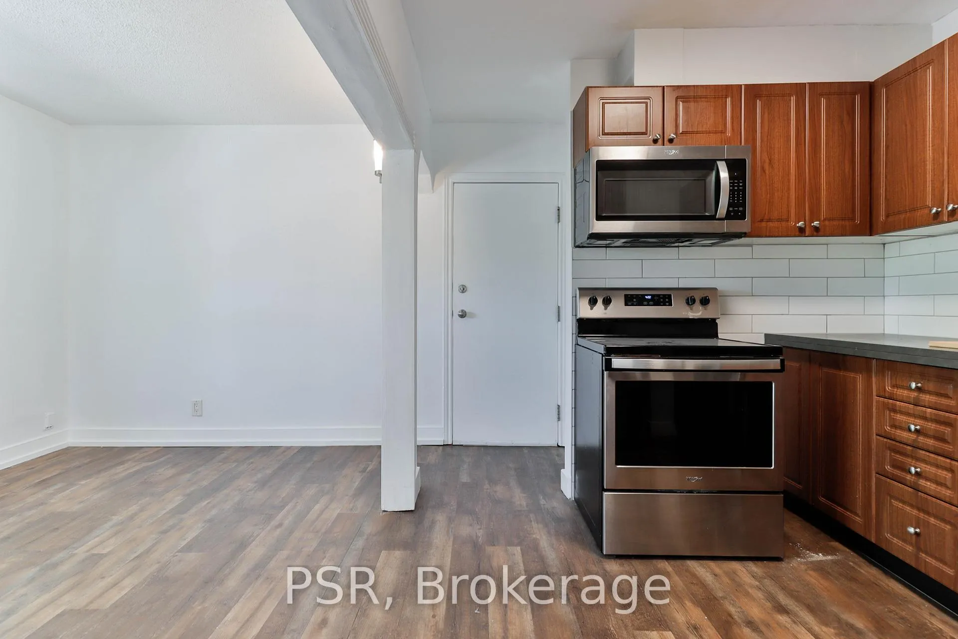 Photo 11 of Unit 2, 170 Holborne Avenue, Toronto, Danforth Village-East York — HOMEH