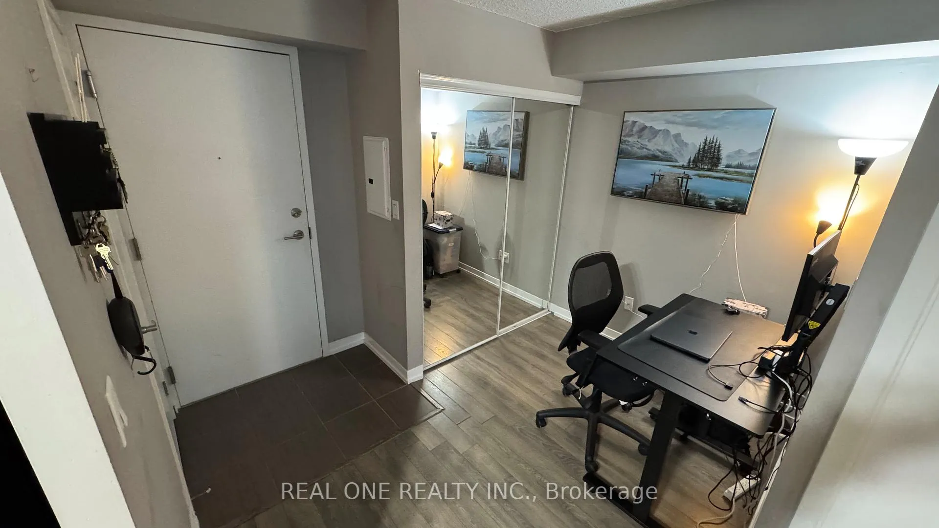 Photo 5 of Unit 709, 816 Lansdowne Avenue, Toronto, Dovercourt-Wallace Emerson-Junction — HOMEH