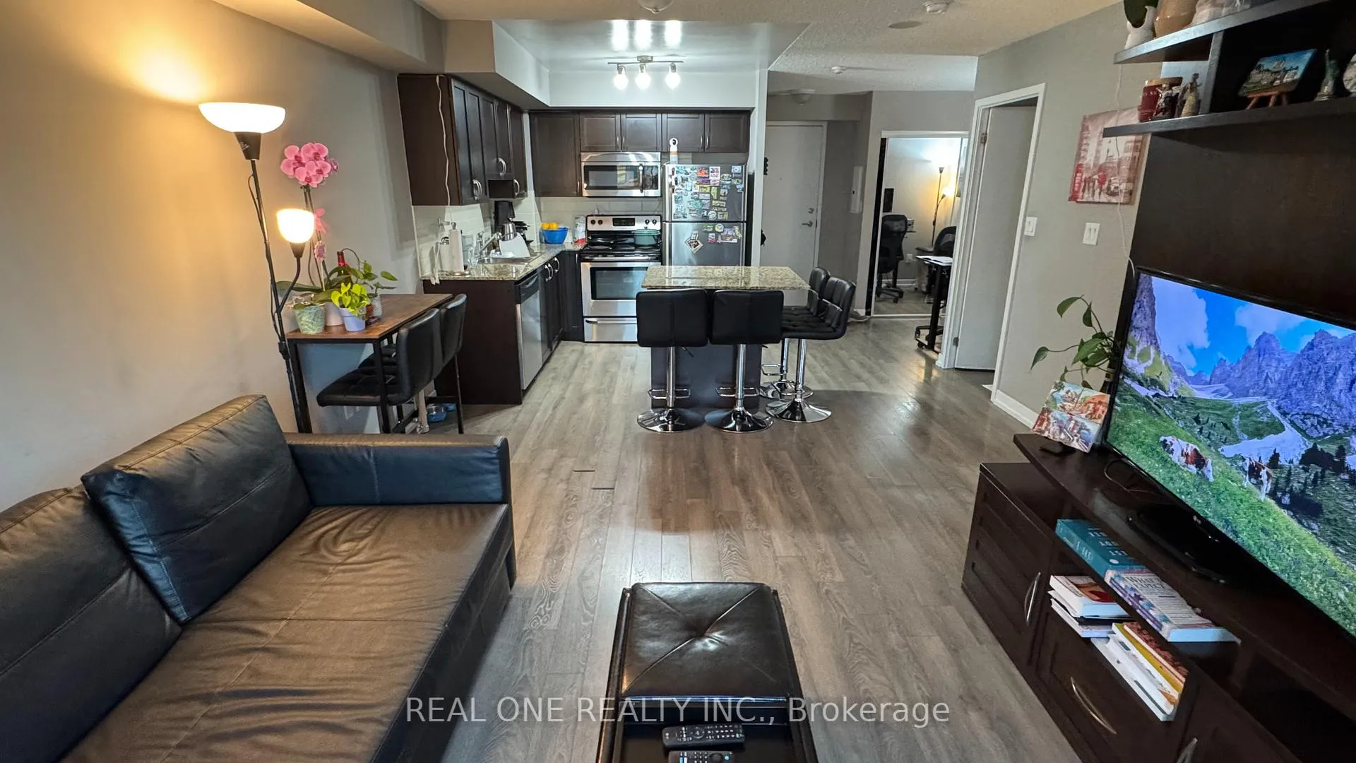 Photo 8 of Unit 709, 816 Lansdowne Avenue, Toronto, Dovercourt-Wallace Emerson-Junction — HOMEH