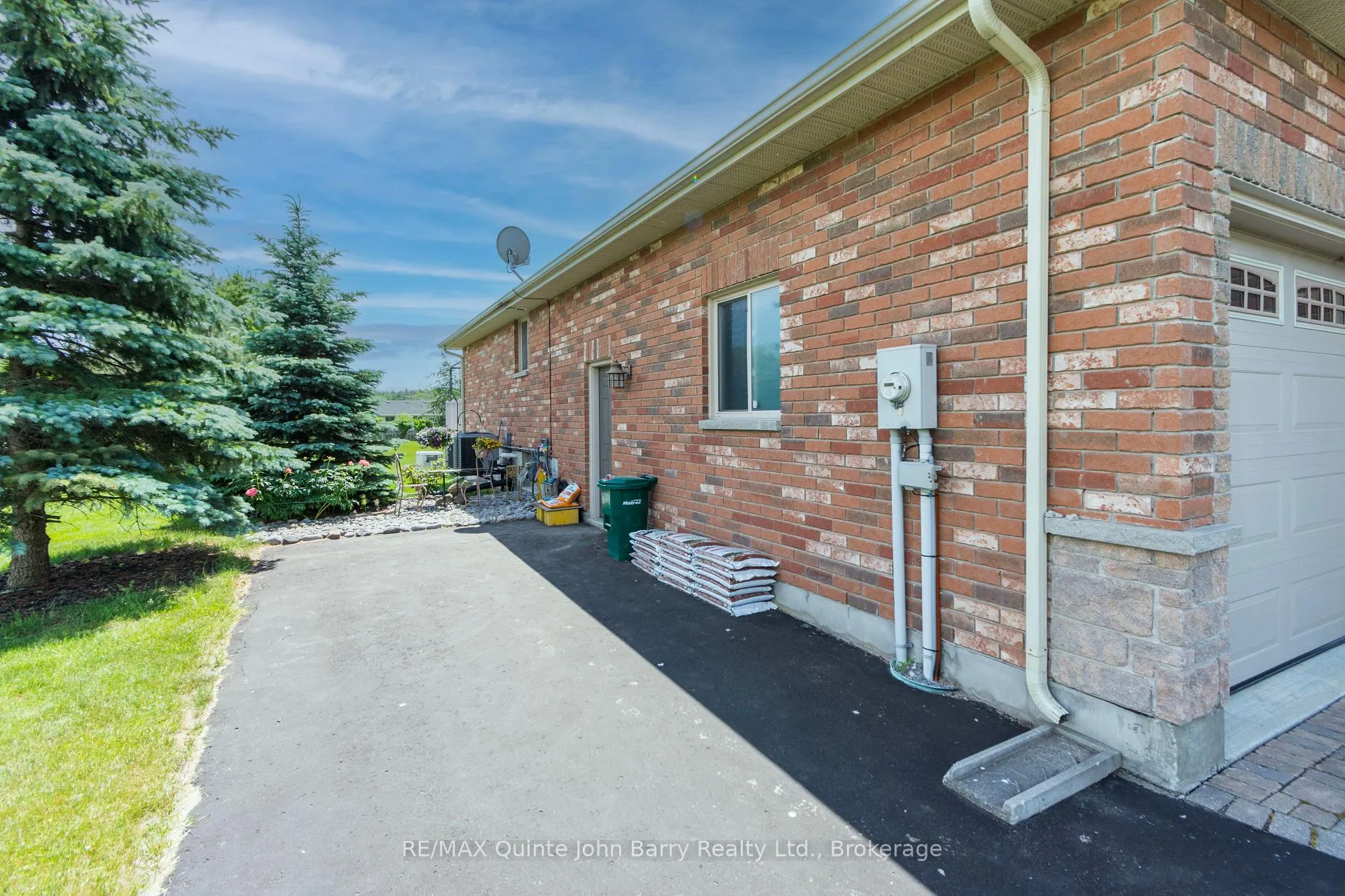 Photo 33 of 2 Pine Marsh Lane, Quinte West, Murray Ward — HOMEH