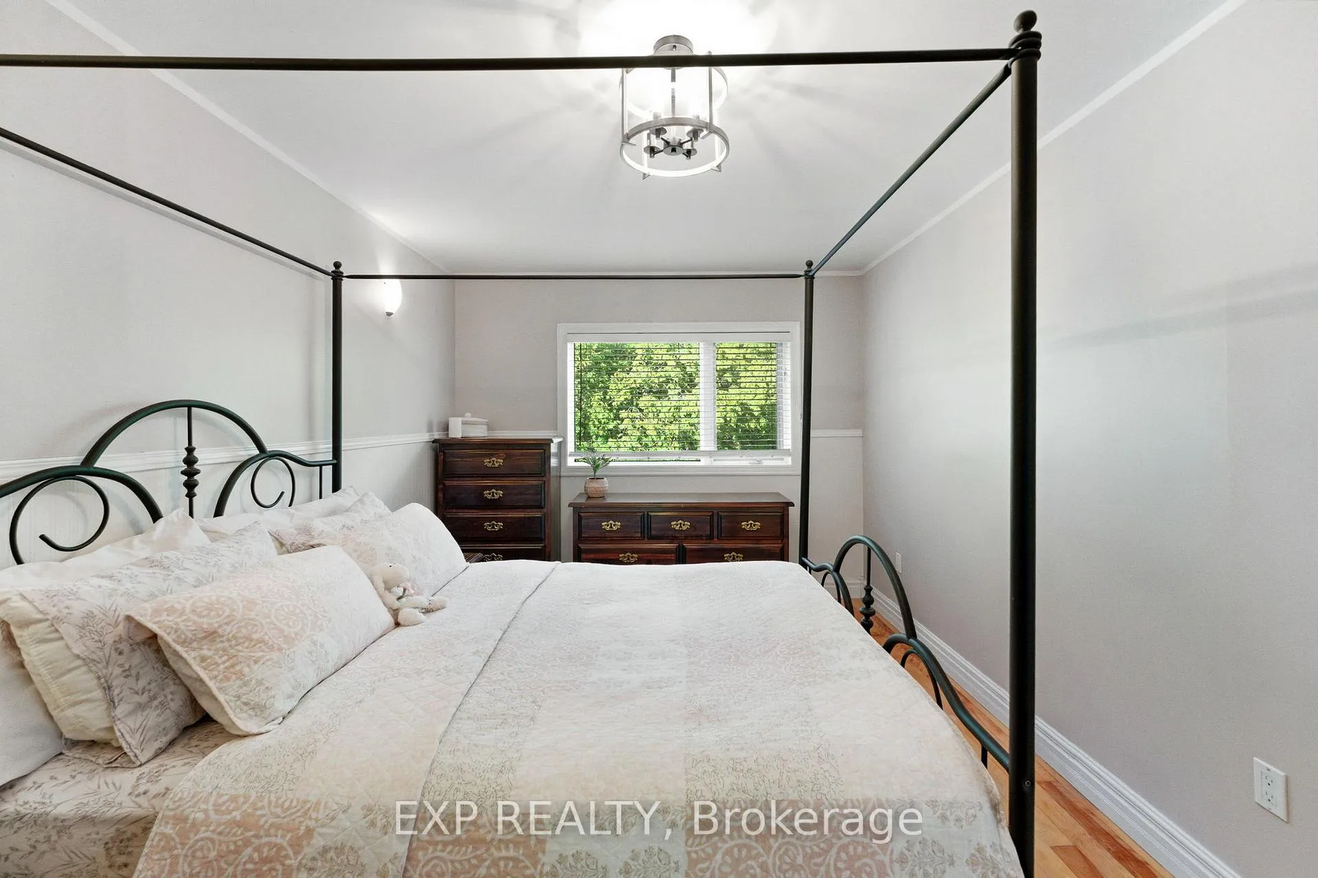 Photo 29 of 287 Elmview Gardens, Georgina, Historic Lakeshore Communities — HOMEH