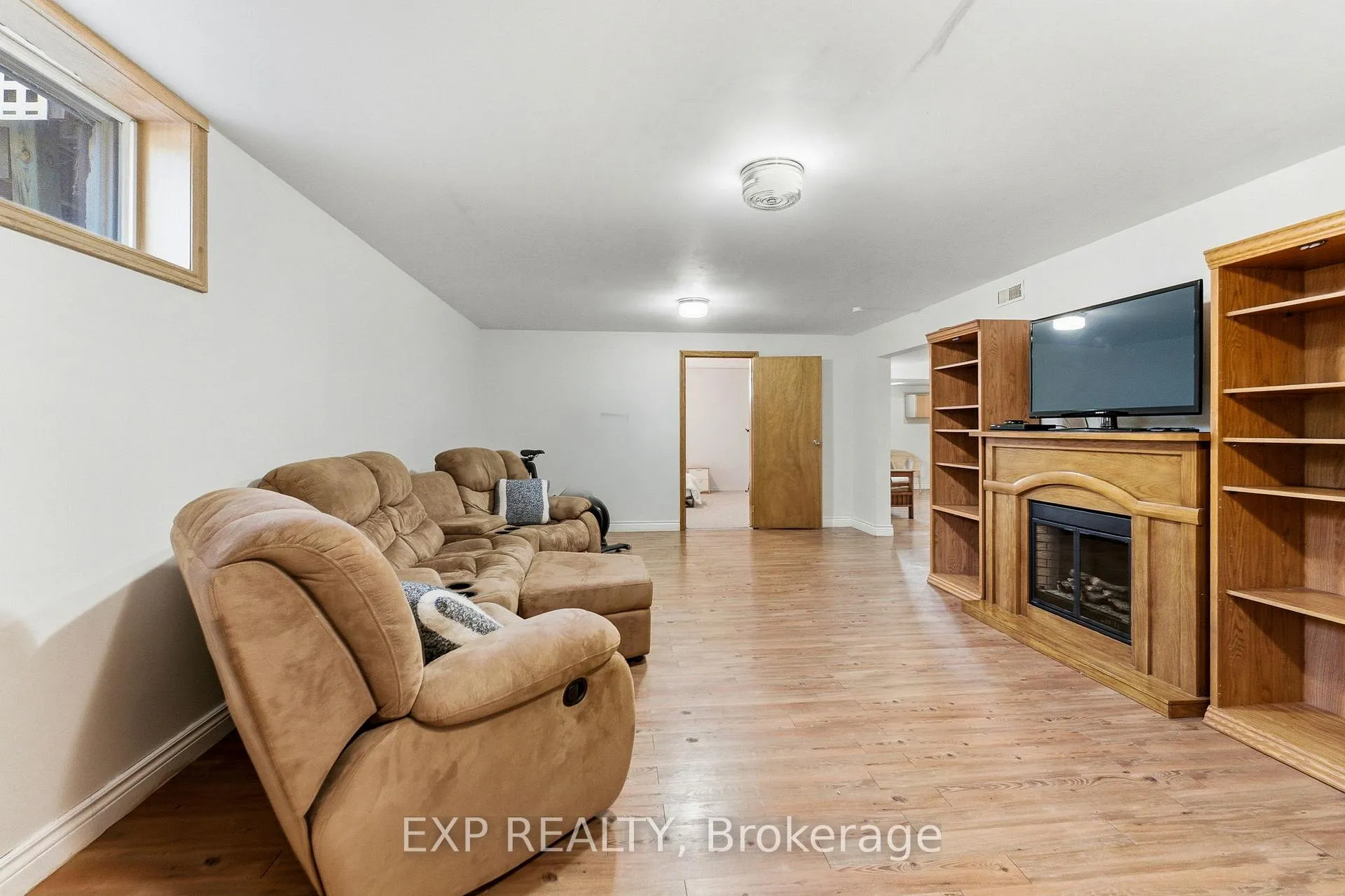 Photo 34 of 287 Elmview Gardens, Georgina, Historic Lakeshore Communities — HOMEH