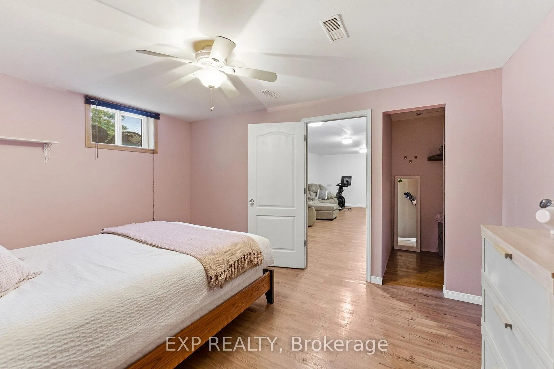 Photo 37 of 287 Elmview Gardens, Georgina, Historic Lakeshore Communities — HOMEH