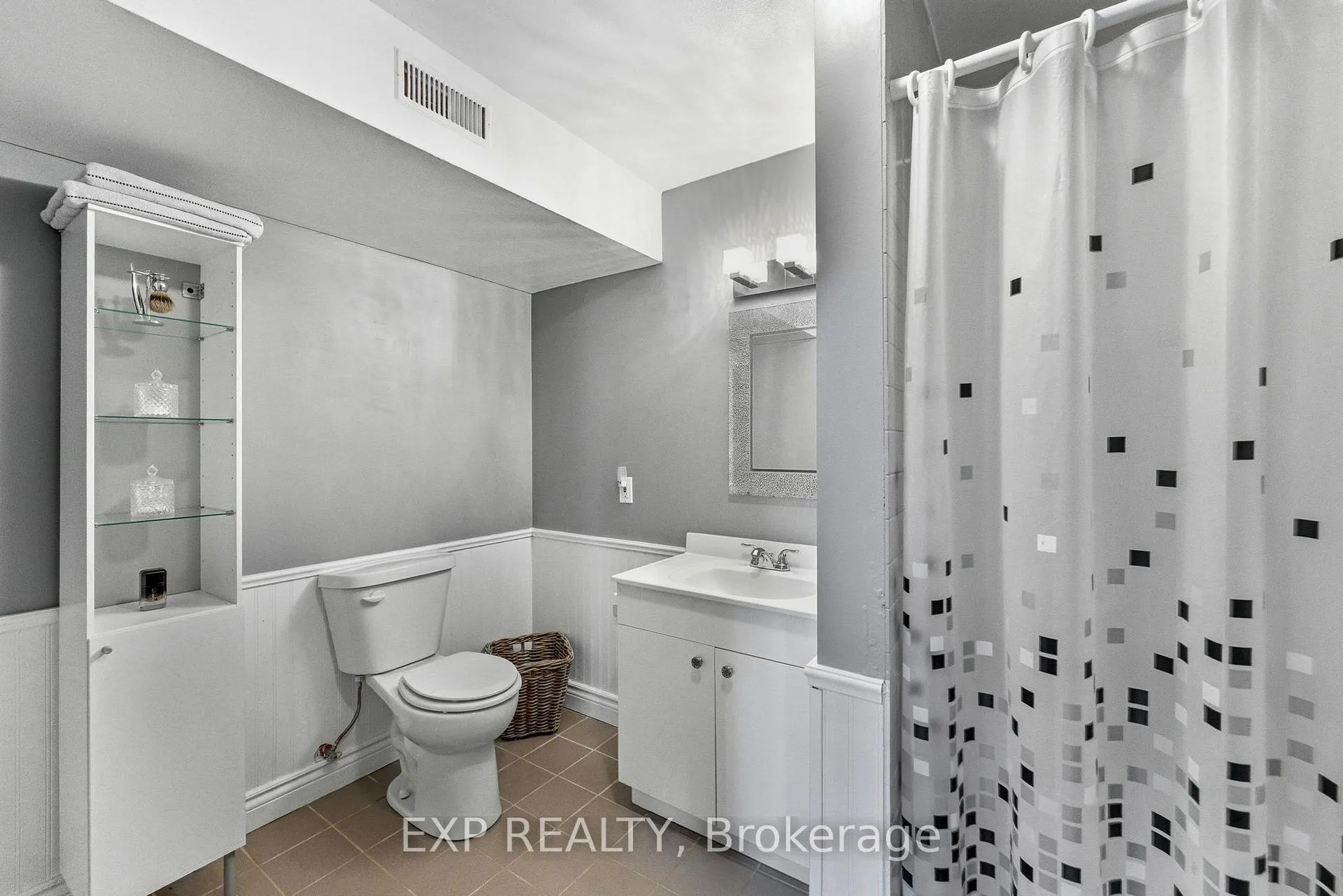 Photo 38 of 287 Elmview Gardens, Georgina, Historic Lakeshore Communities — HOMEH