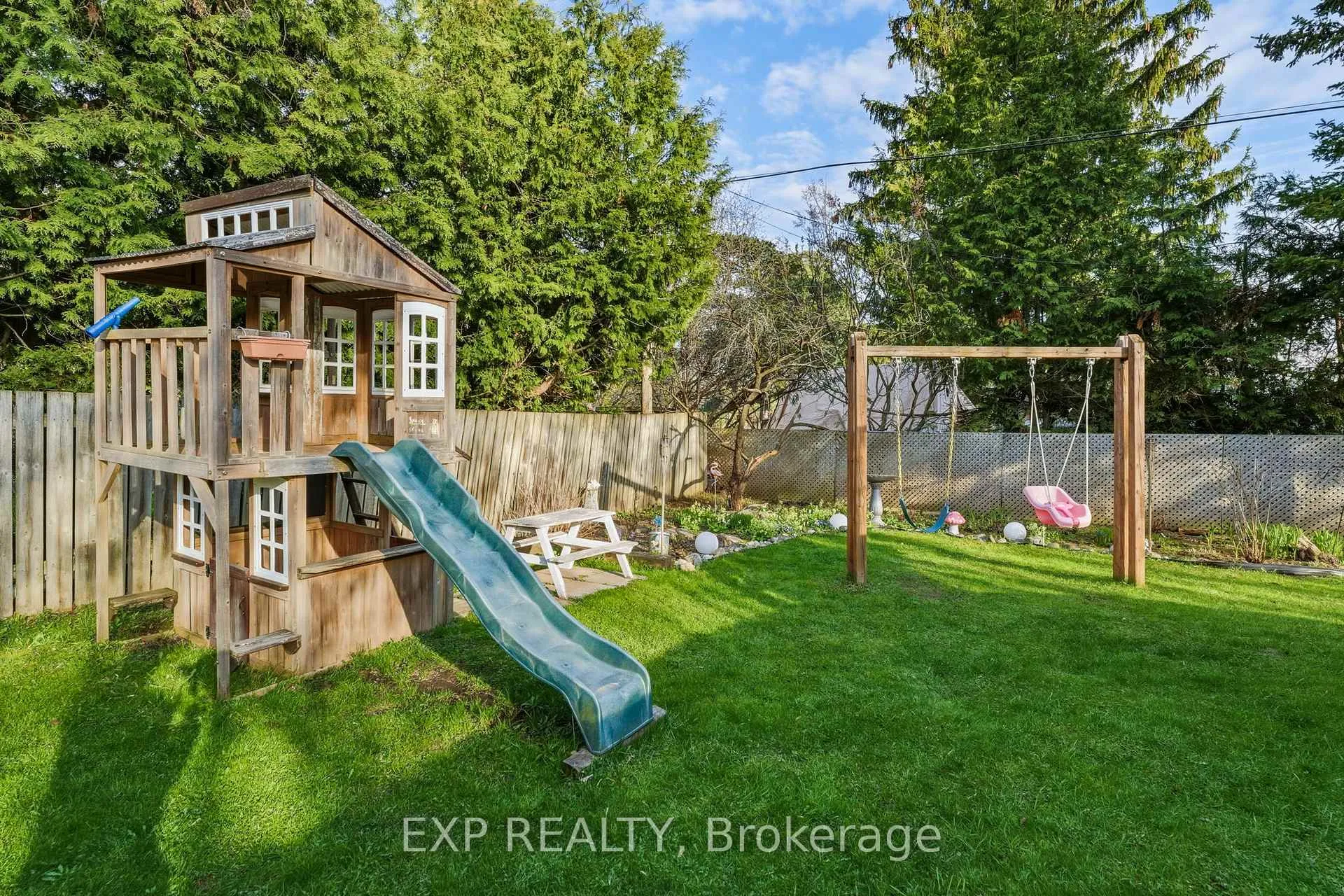 Photo 41 of 287 Elmview Gardens, Georgina, Historic Lakeshore Communities — HOMEH
