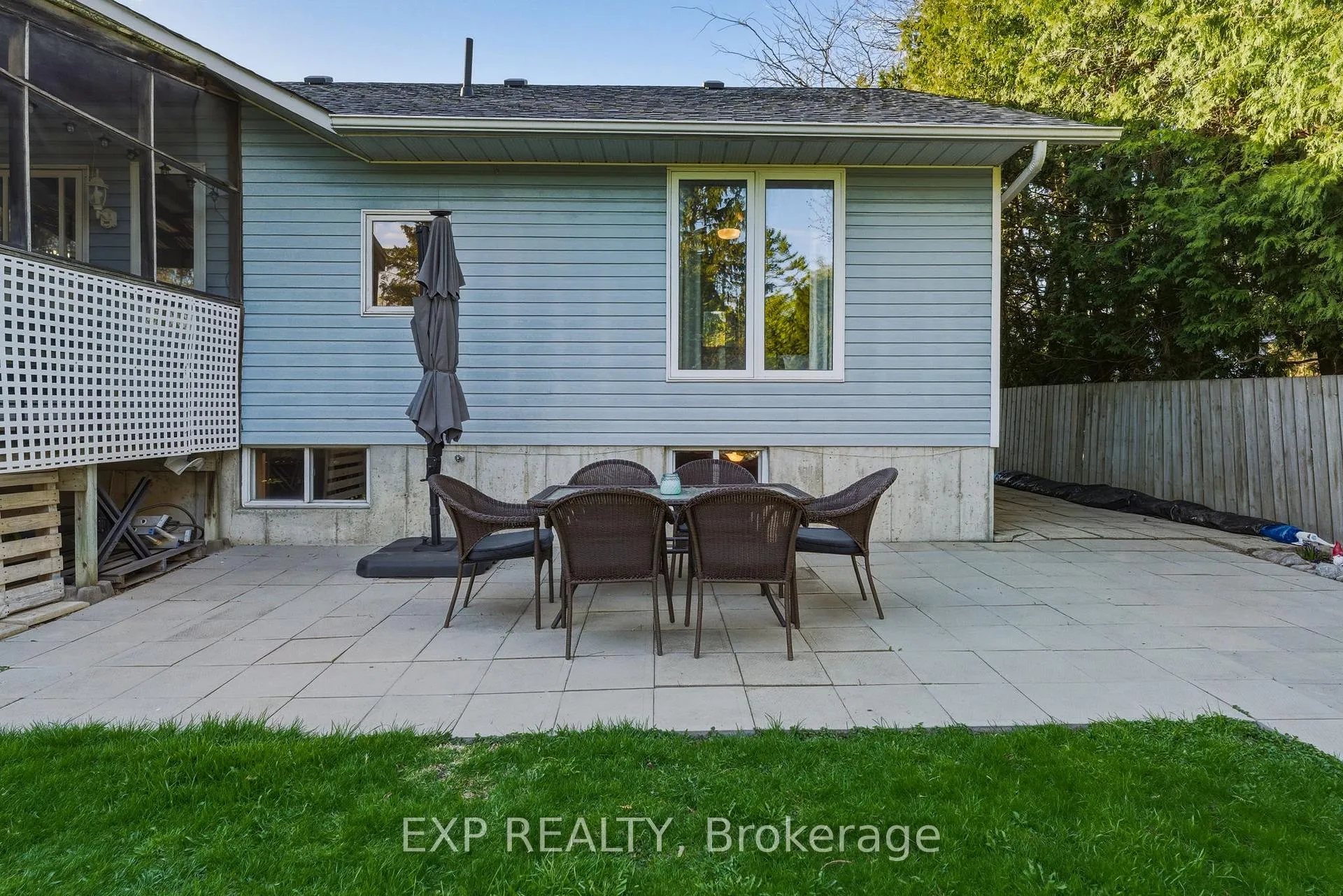 Photo 45 of 287 Elmview Gardens, Georgina, Historic Lakeshore Communities — HOMEH