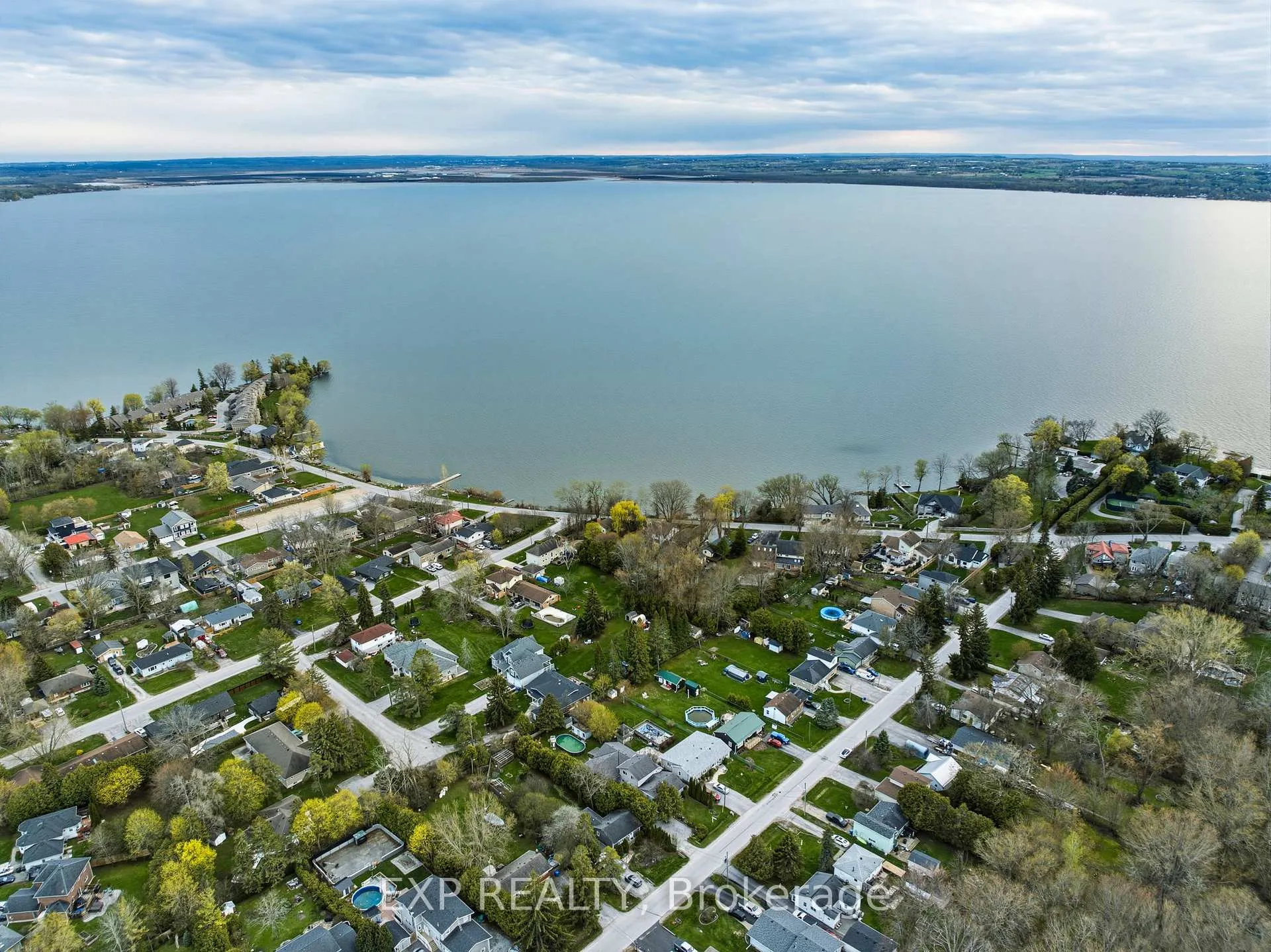 Photo 46 of 287 Elmview Gardens, Georgina, Historic Lakeshore Communities — HOMEH