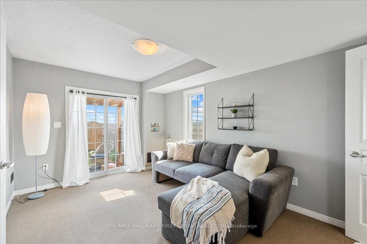 Photo 8 of 90 Magpie Way, Whitby, Blue Grass Meadows — HOMEH