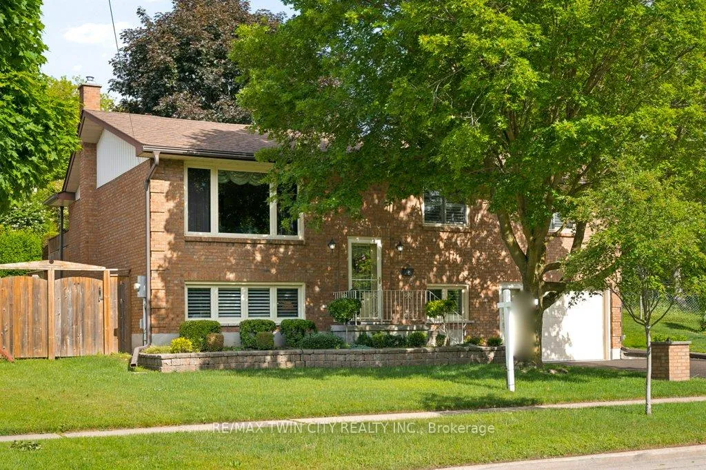 Photo 3 of 336 Manchester Road, Kitchener, Heritage Park - Kitchener — HOMEH