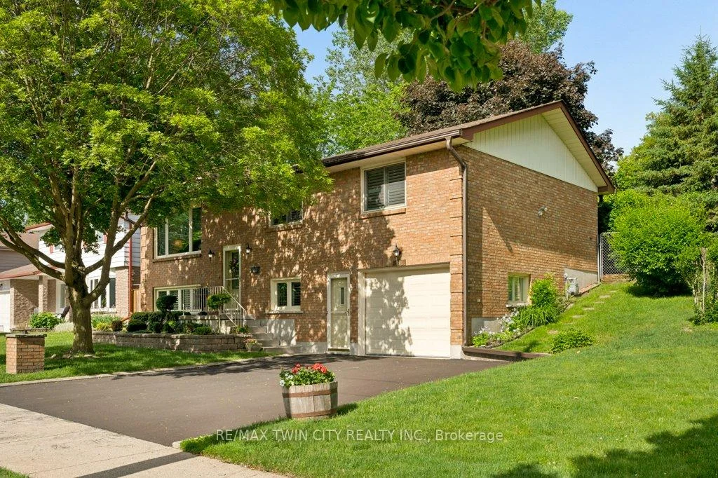 Photo 26 of 336 Manchester Road, Kitchener, Heritage Park - Kitchener — HOMEH