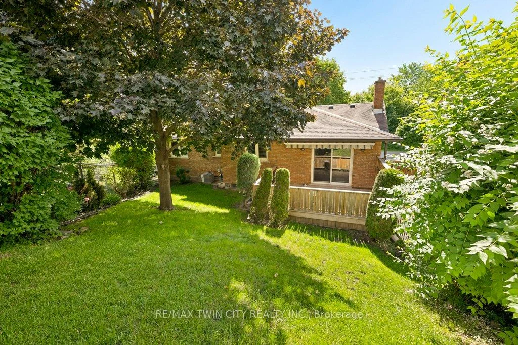 Photo 35 of 336 Manchester Road, Kitchener, Heritage Park - Kitchener — HOMEH