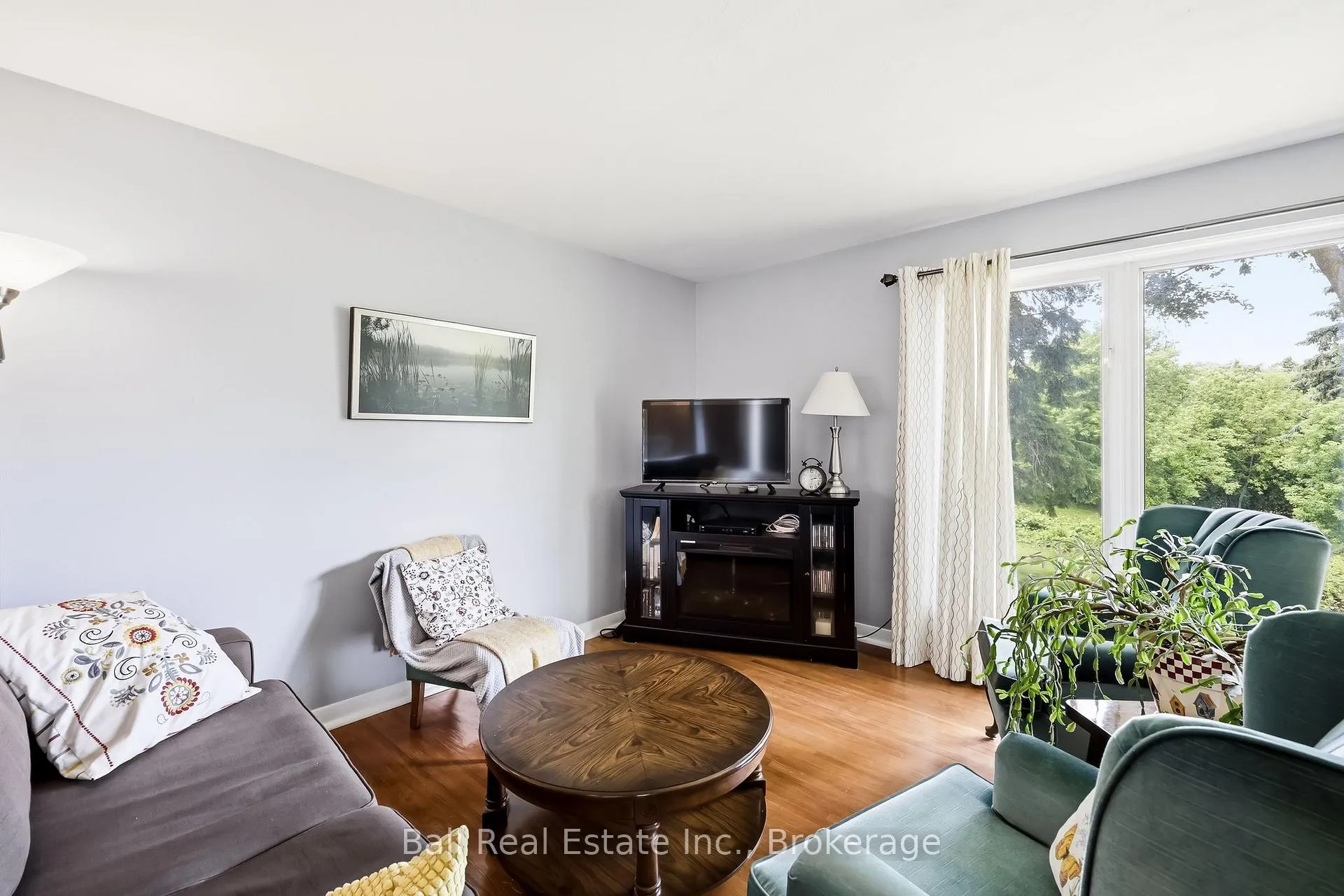 Photo 9 of 614 Lansdowne Drive, Oshawa, Eastdale — HOMEH