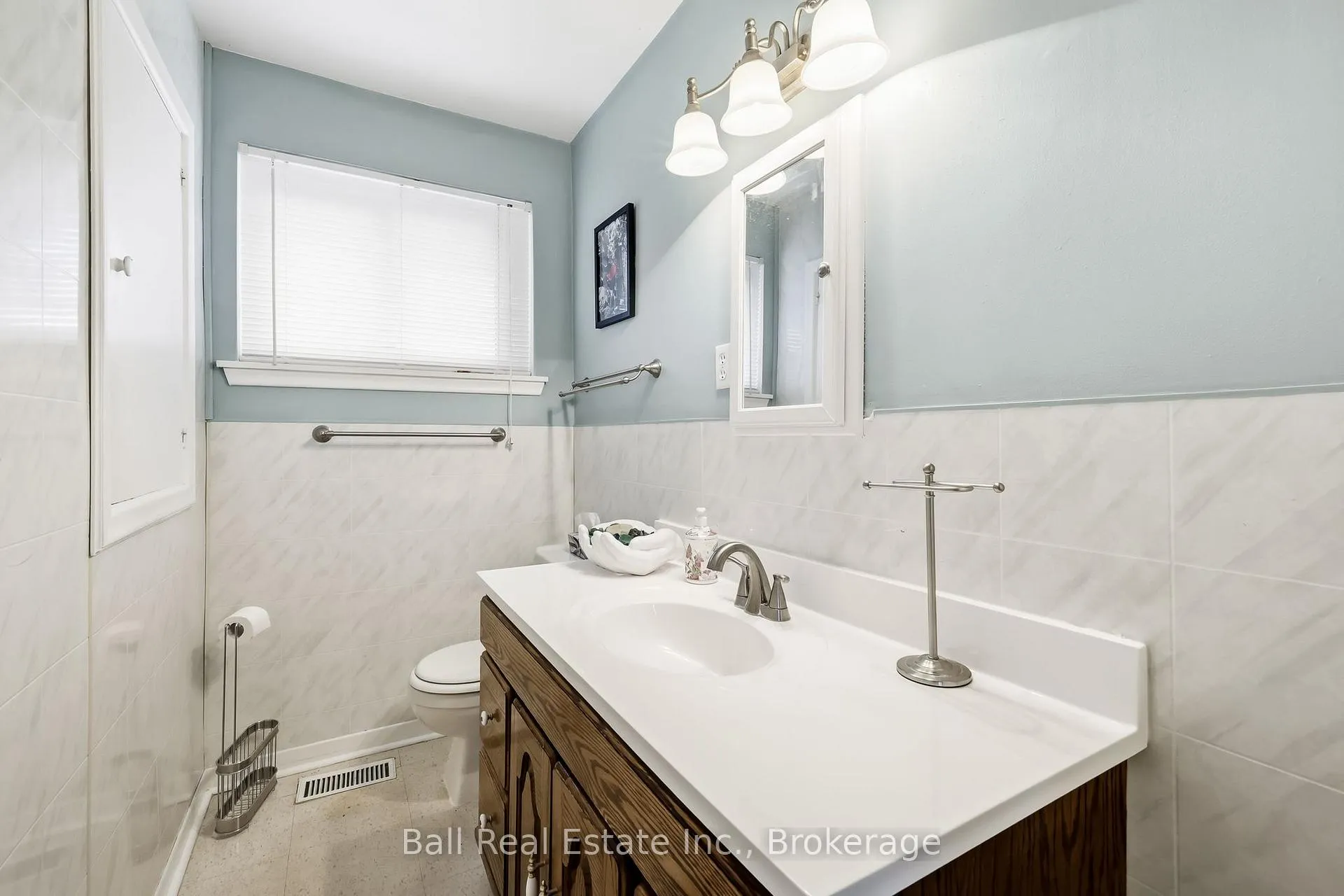 Photo 23 of 614 Lansdowne Drive, Oshawa, Eastdale — HOMEH