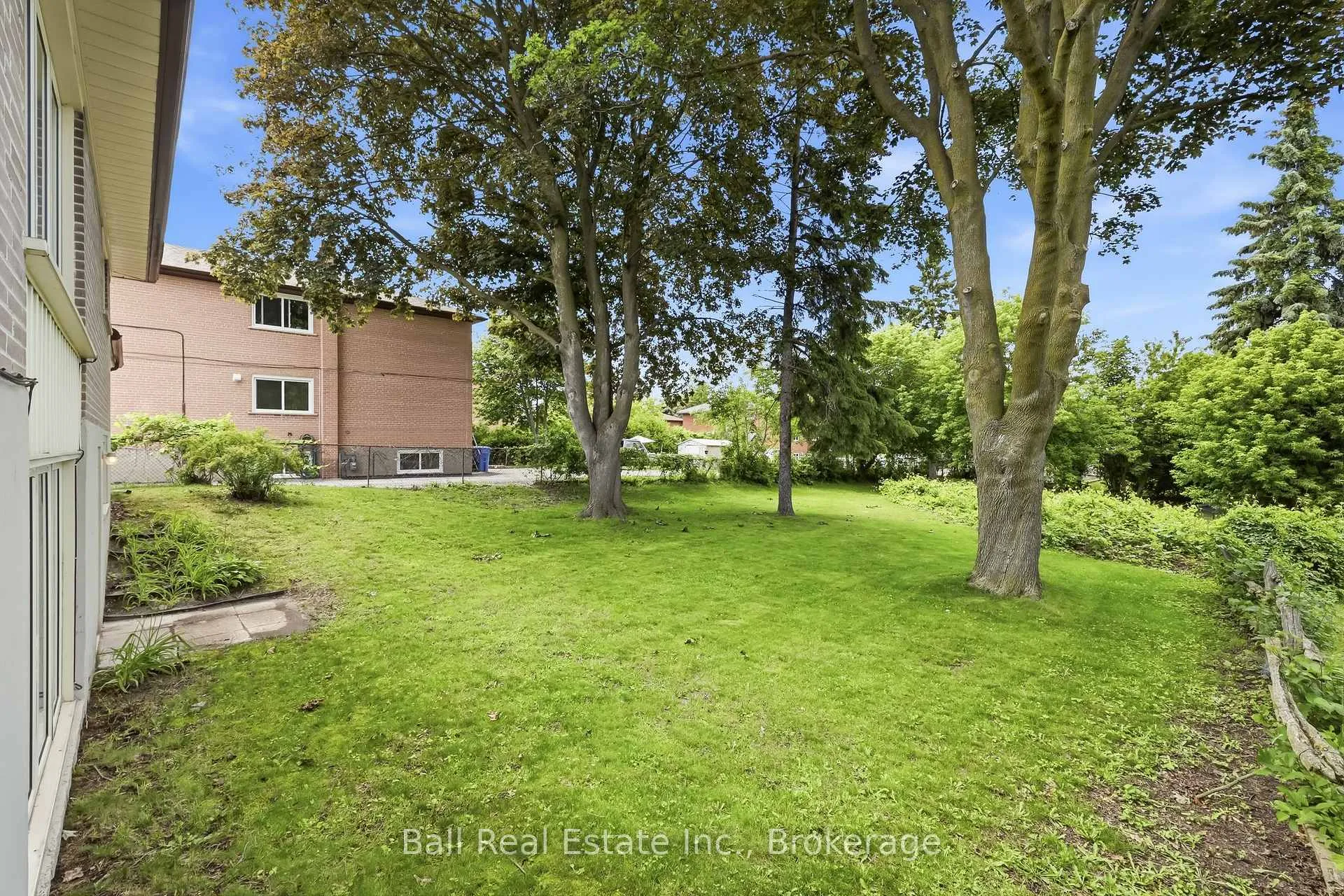 Photo 40 of 614 Lansdowne Drive, Oshawa, Eastdale — HOMEH