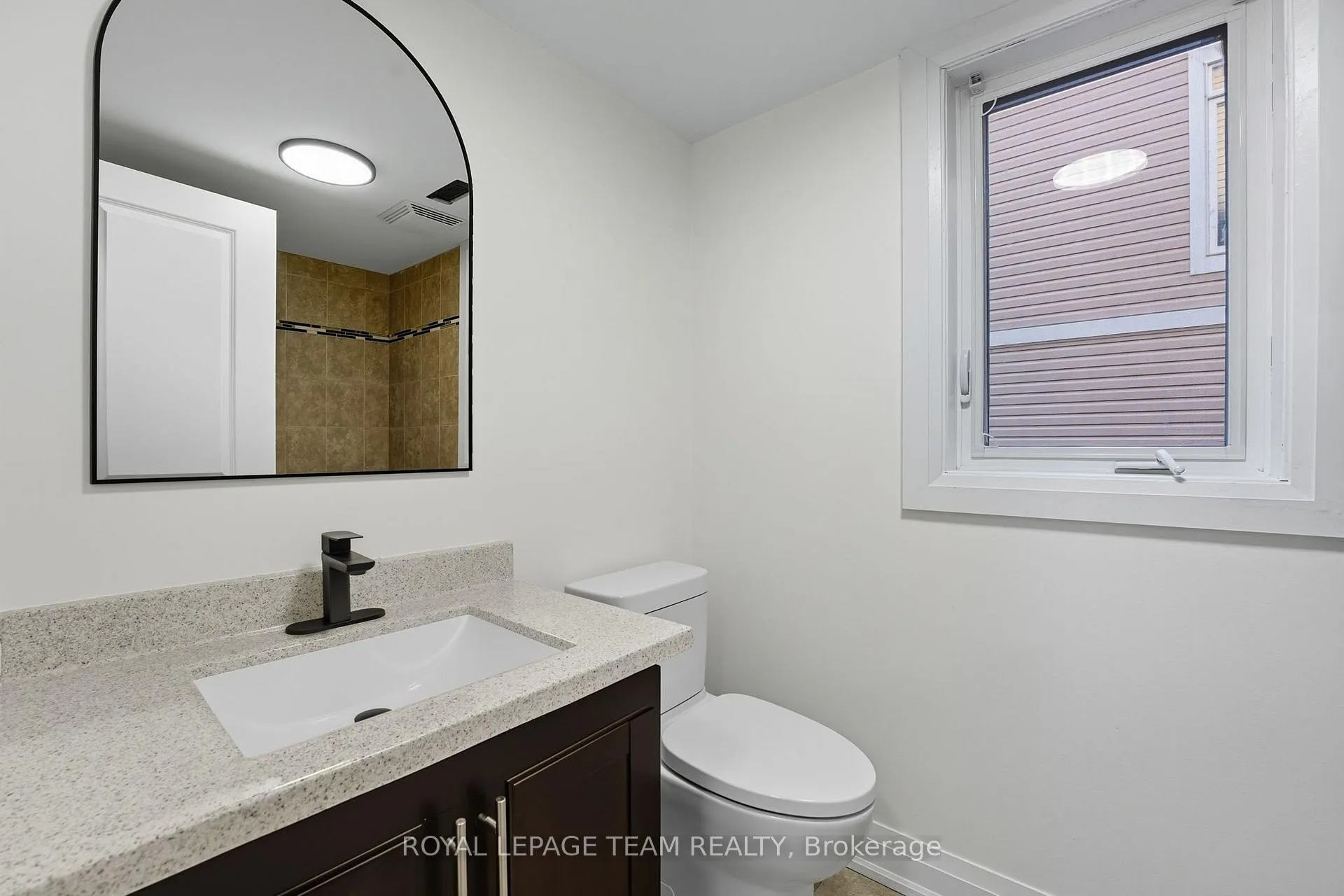 Photo 5 of 1512 Clementine Boulevard, Ottawa, Billings Bridge — HOMEH
