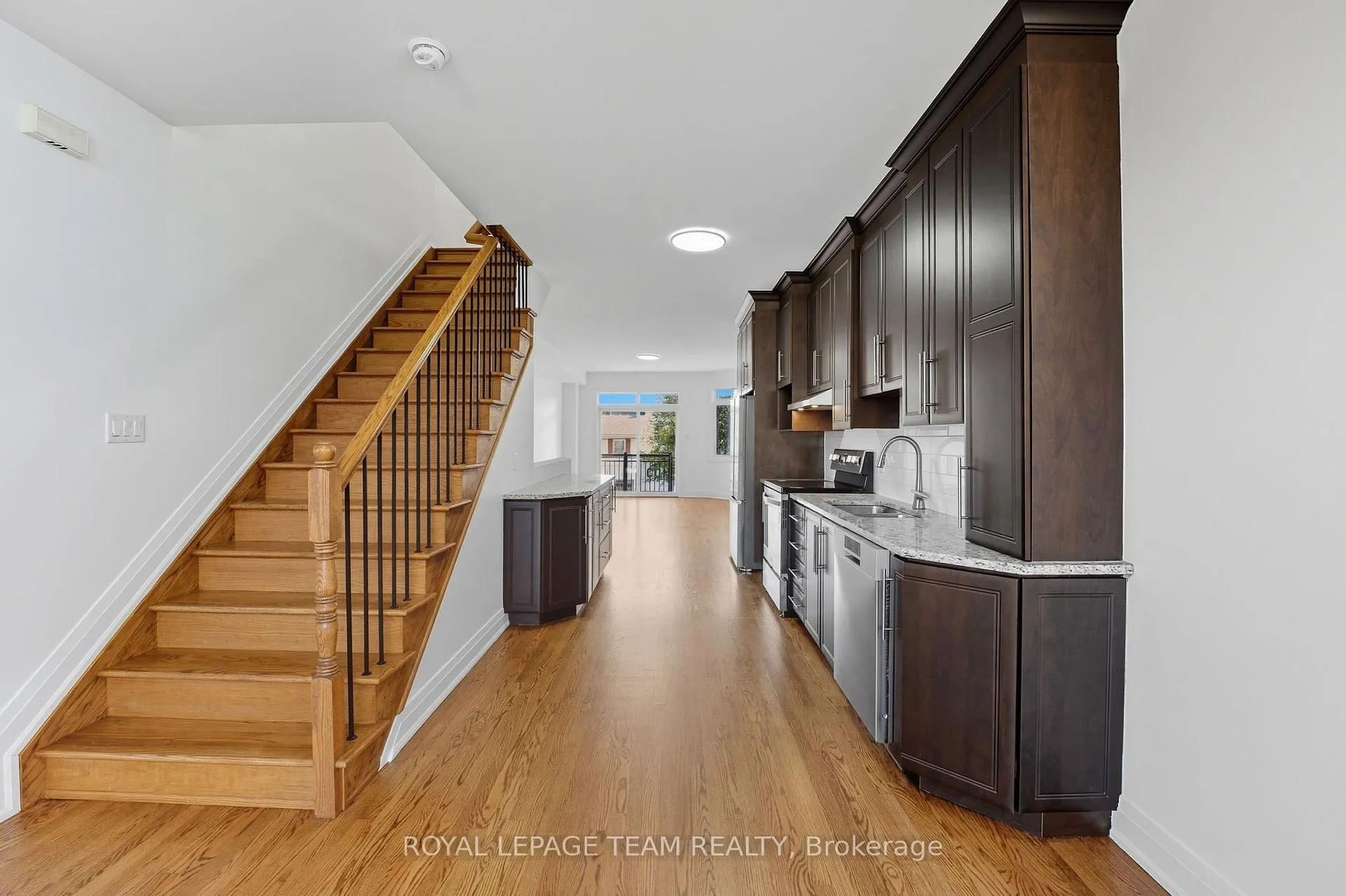 Photo 14 of 1512 Clementine Boulevard, Ottawa, Billings Bridge — HOMEH