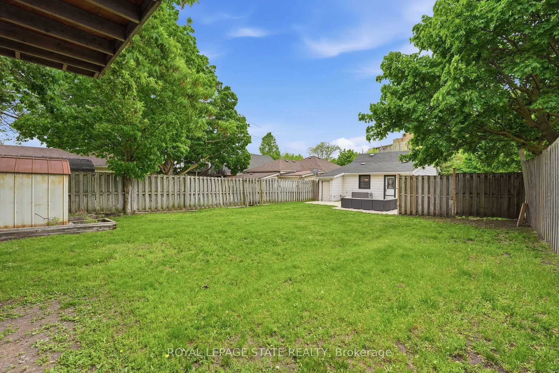 Photo 28 of 43 Alonzo Street, Brantford — HOMEH