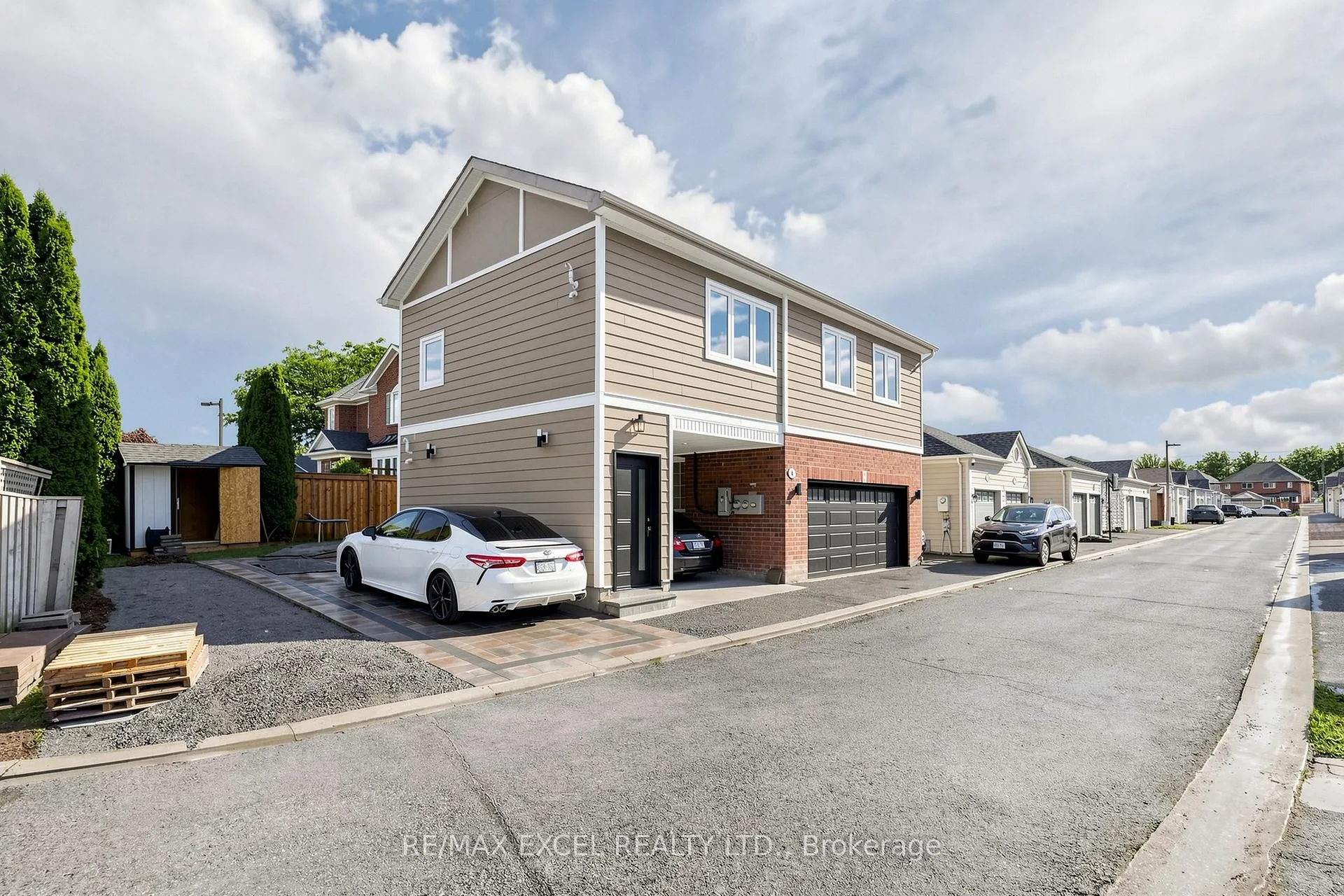 Photo 3 of 6 Lappe Avenue, Markham, Cornell — HOMEH