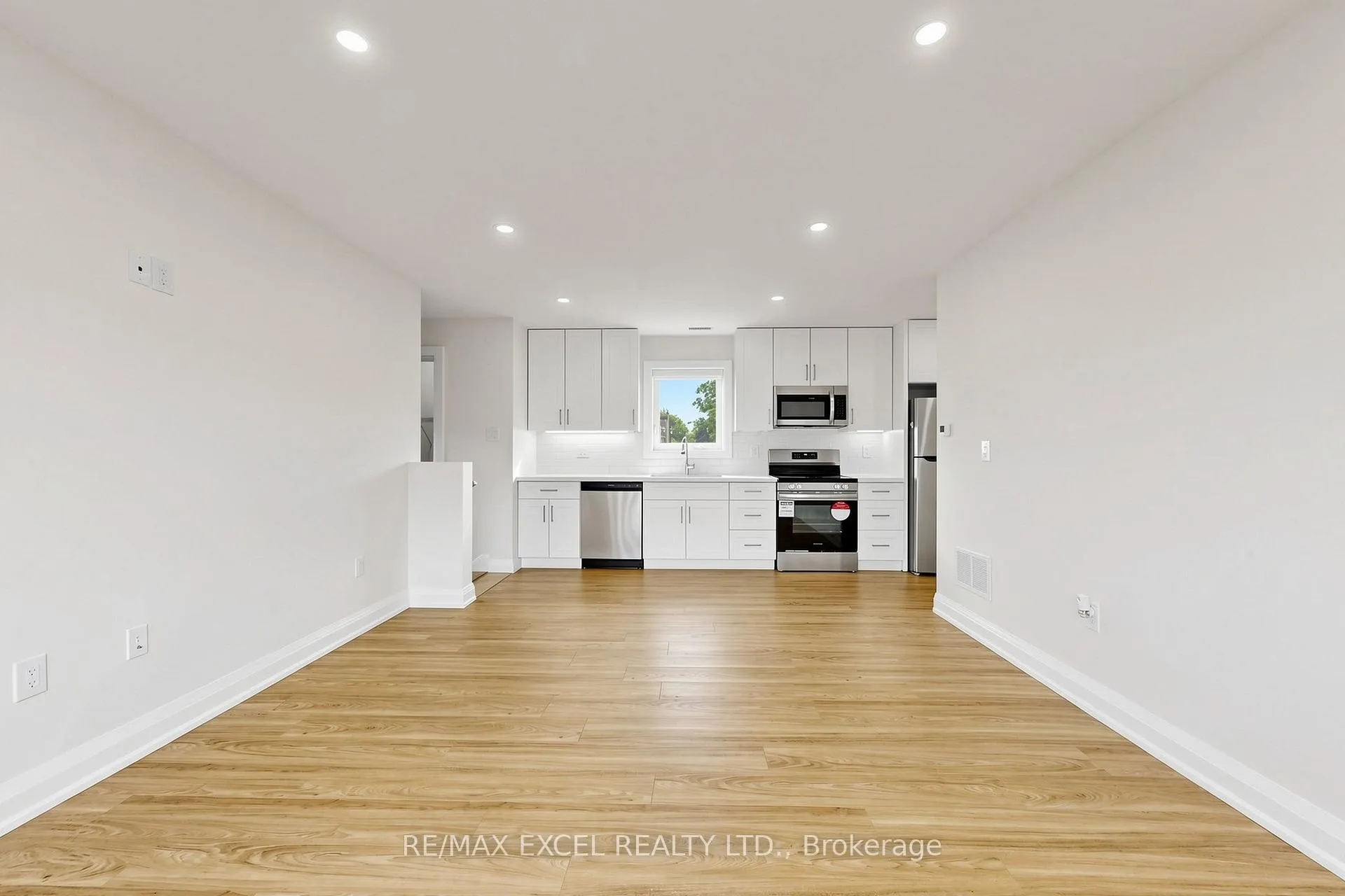 Photo 8 of 6 Lappe Avenue, Markham, Cornell — HOMEH