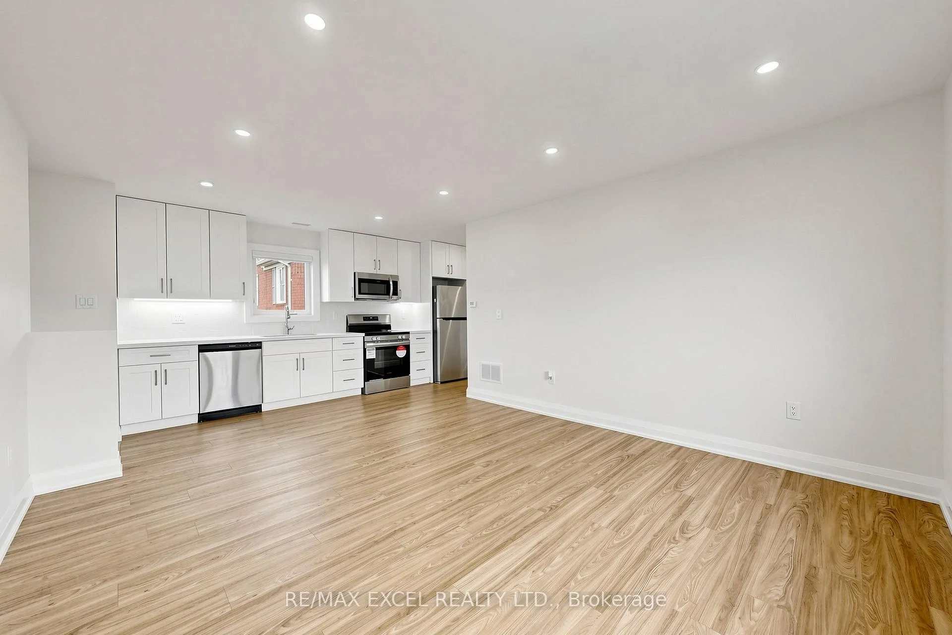 Photo 9 of 6 Lappe Avenue, Markham, Cornell — HOMEH