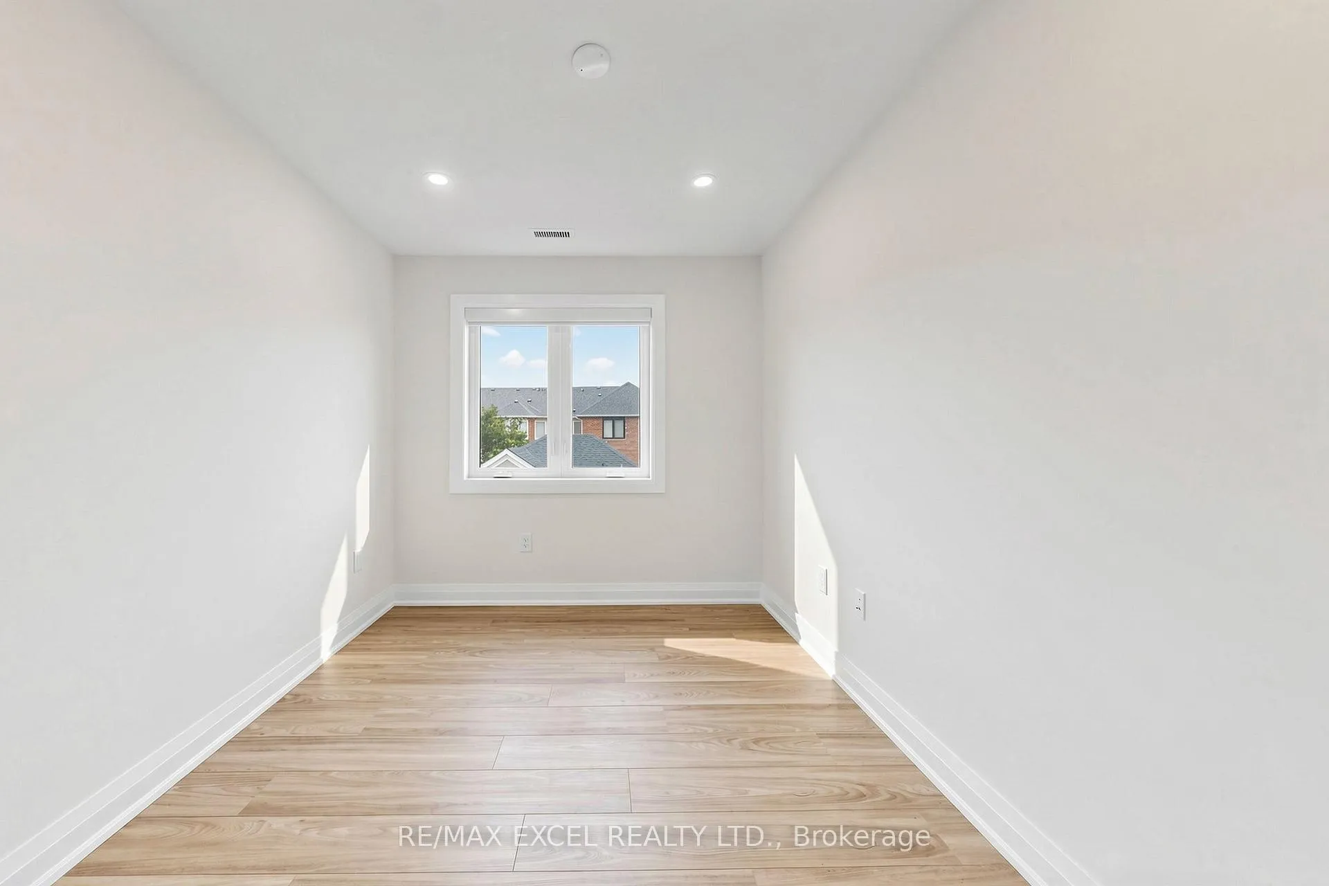 Photo 19 of 6 Lappe Avenue, Markham, Cornell — HOMEH